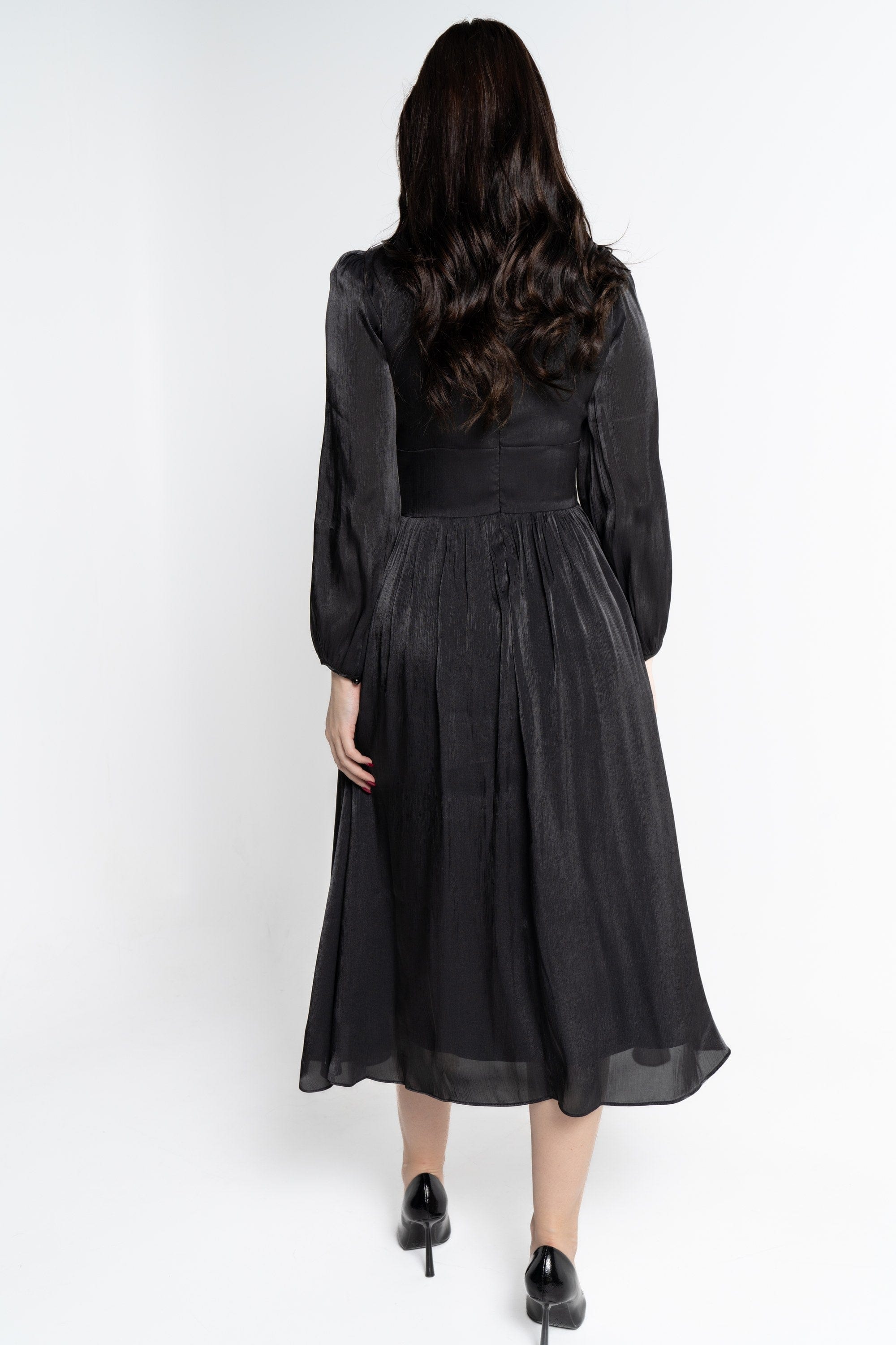 نتشي فستان ميدي بأكمام طويلة بستراس لامع نسائي