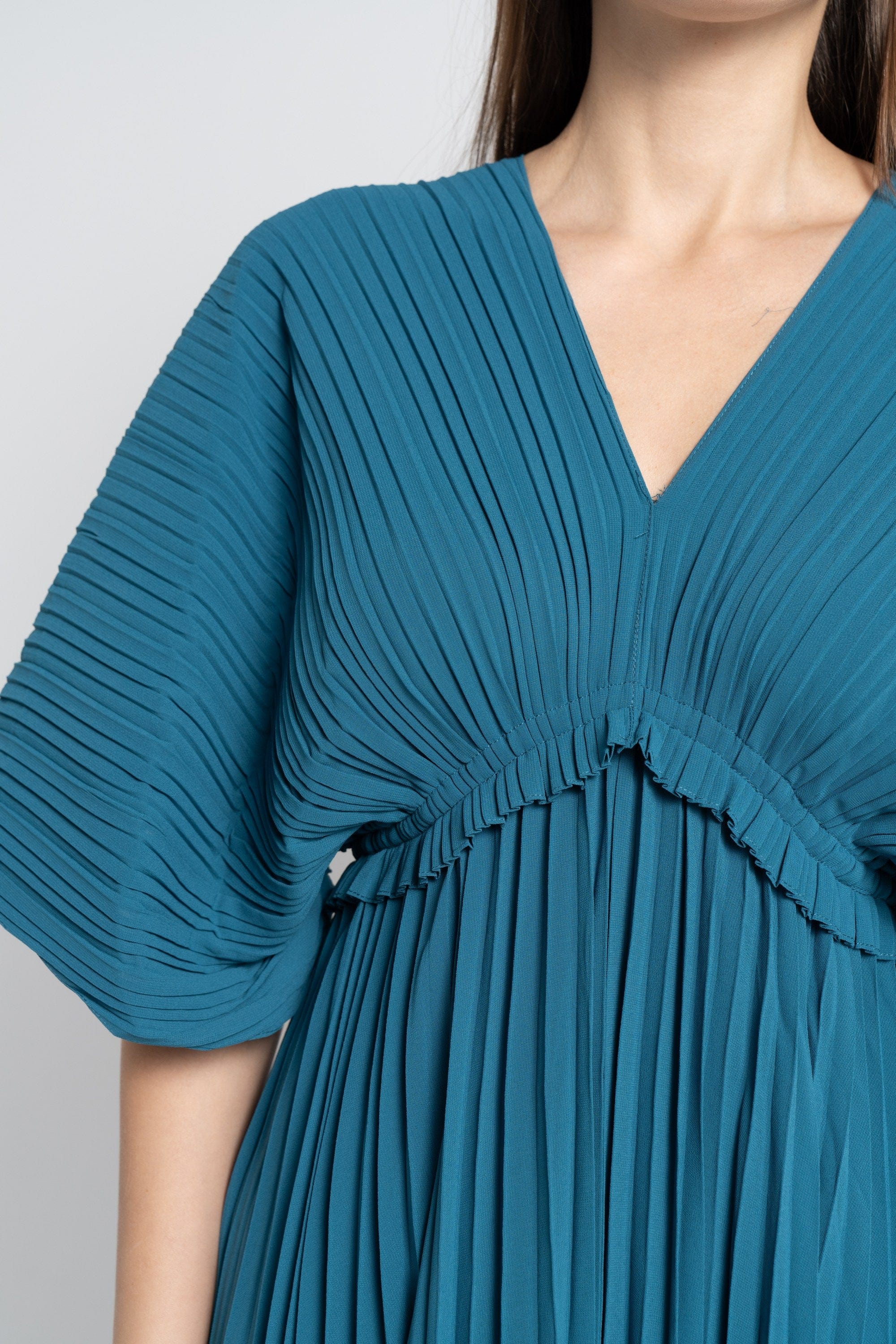 نتشي فستان ماكسي بأكمام فراشة مخصر نسائي