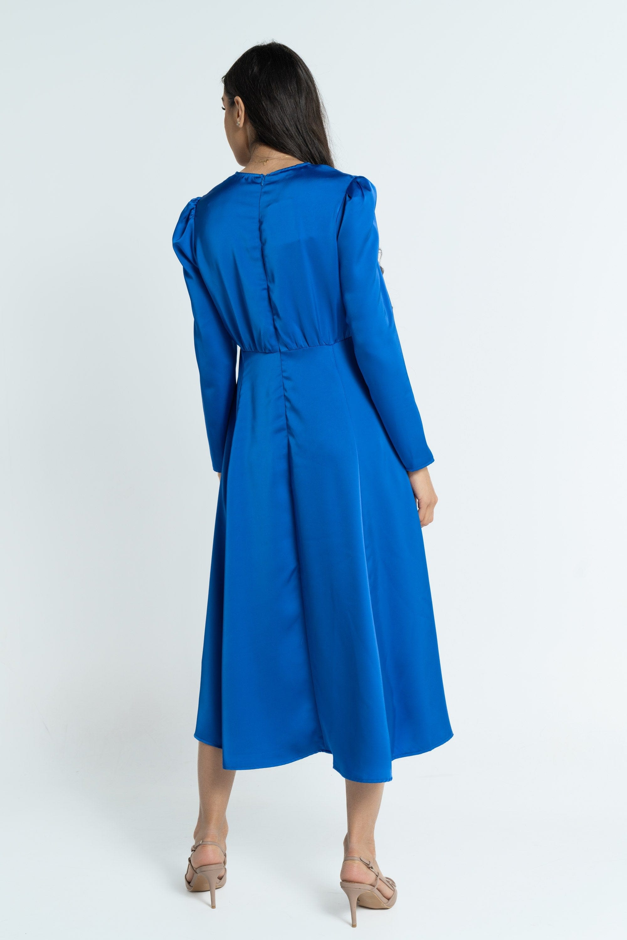 نتشي فستان ميدي بأكمام طويلة بربطة صدر نسائي