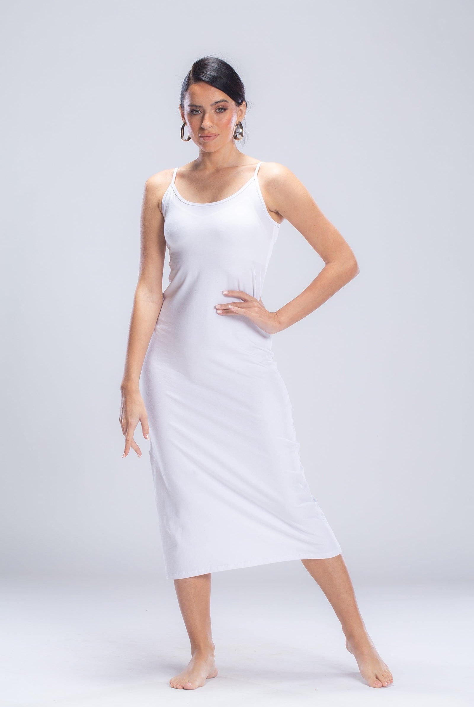 كارينا فستان قطن ساده نسائي بحمالات