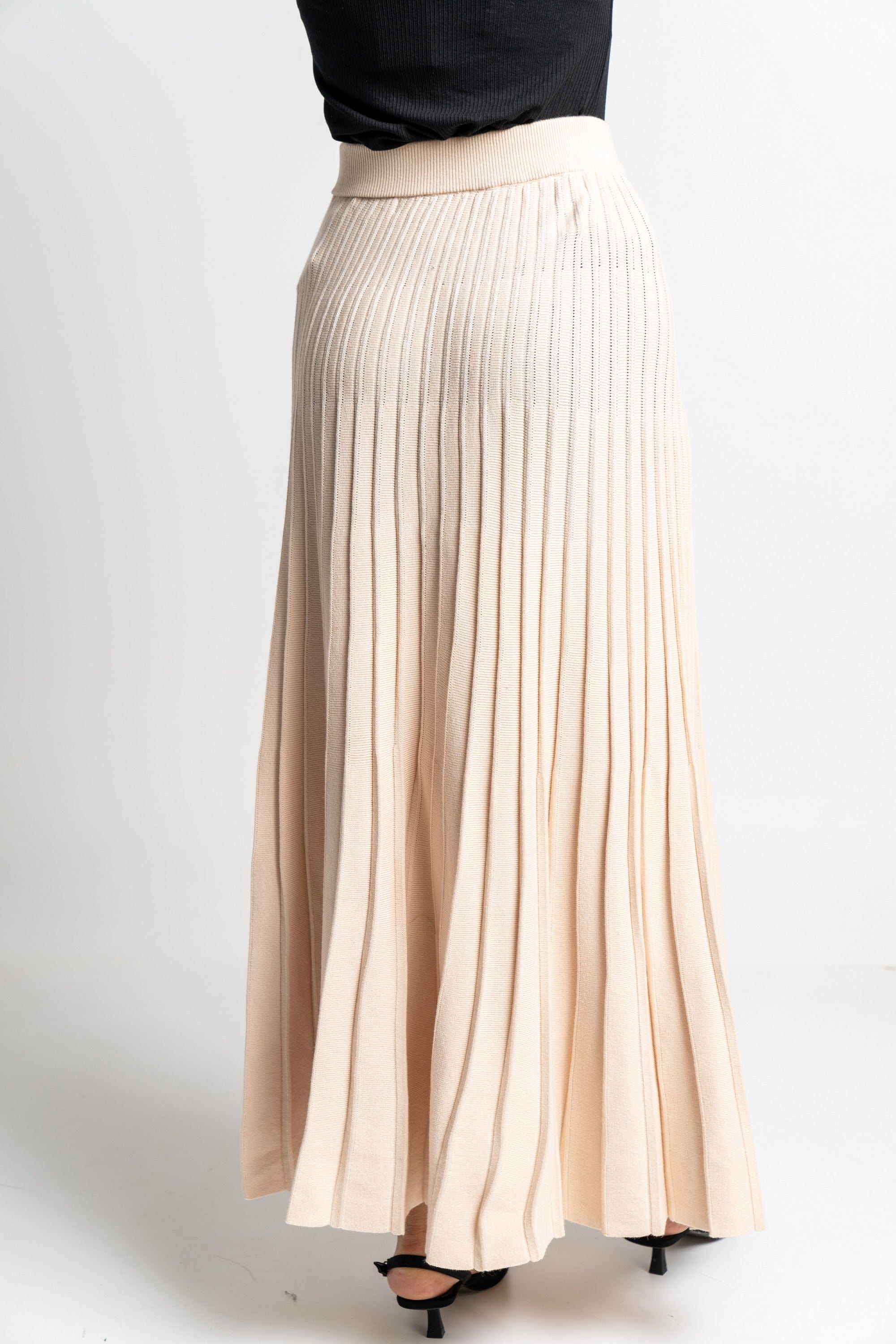 نتشي تنورة ميدي مضلعة سادة نسائي