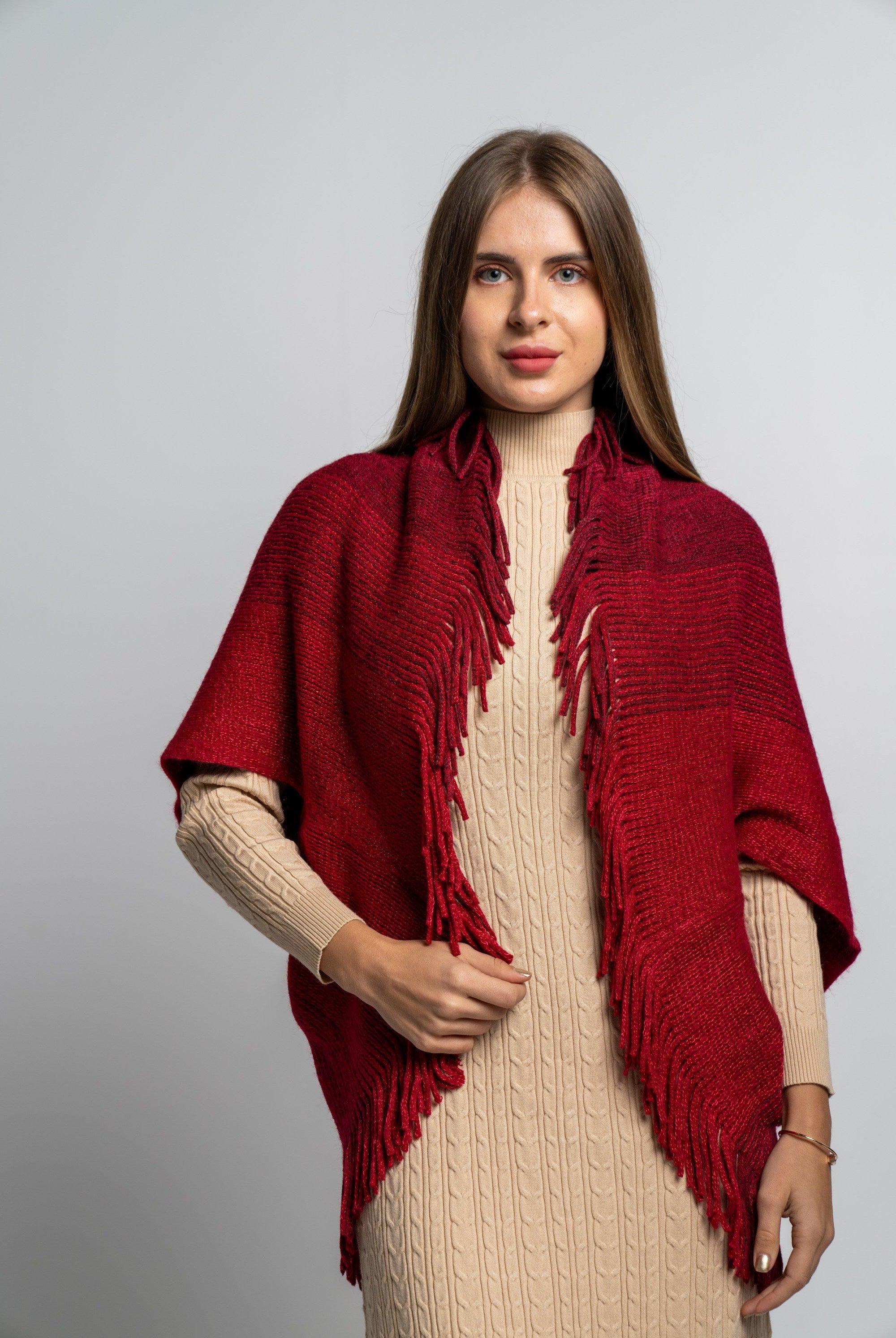 نتشي وشاح منقوش مزين بالخيوط نسائي