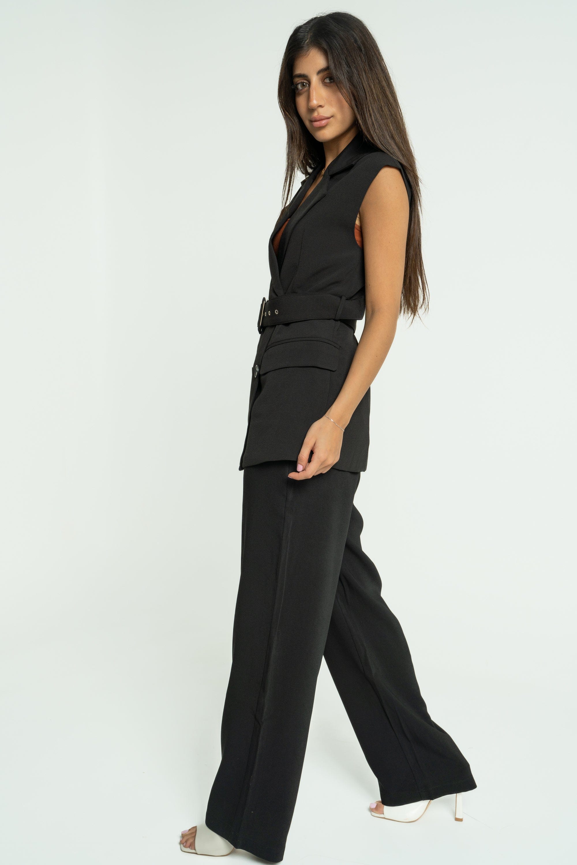 ميكا فيست كت بحزام بأزرار أمامية