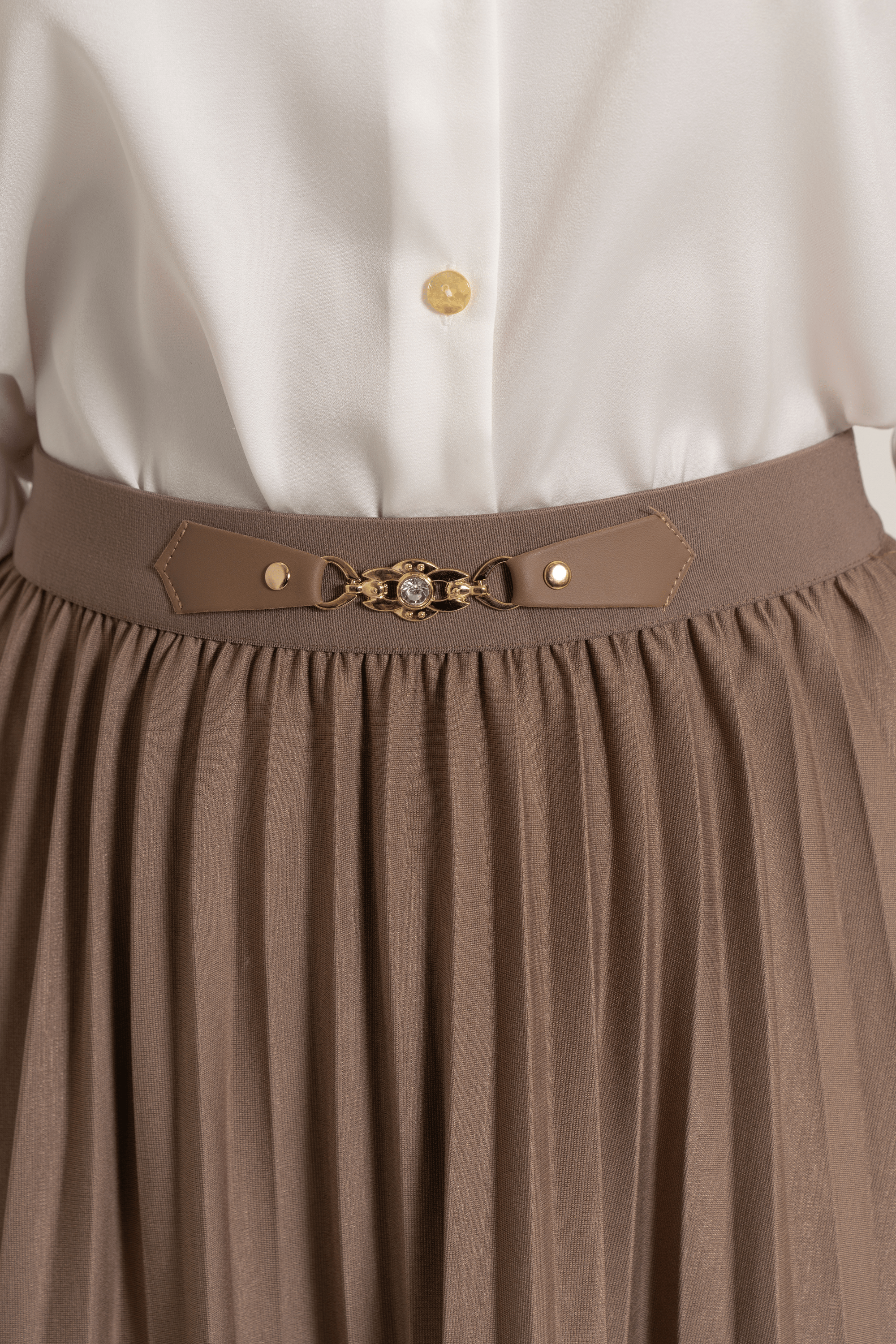 Fashion تنورة ميدي بليسية مزينة بحزام جلد صغير