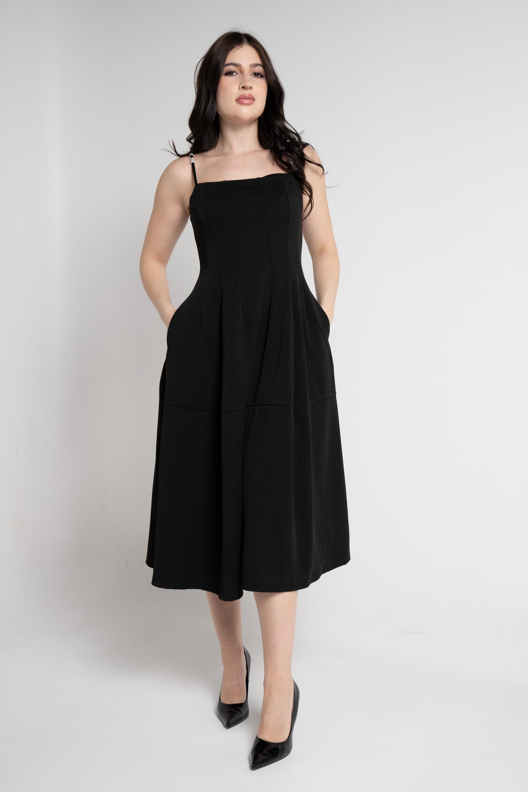 نتشي فستان ميدي بلا أكمام منقوش نسائي