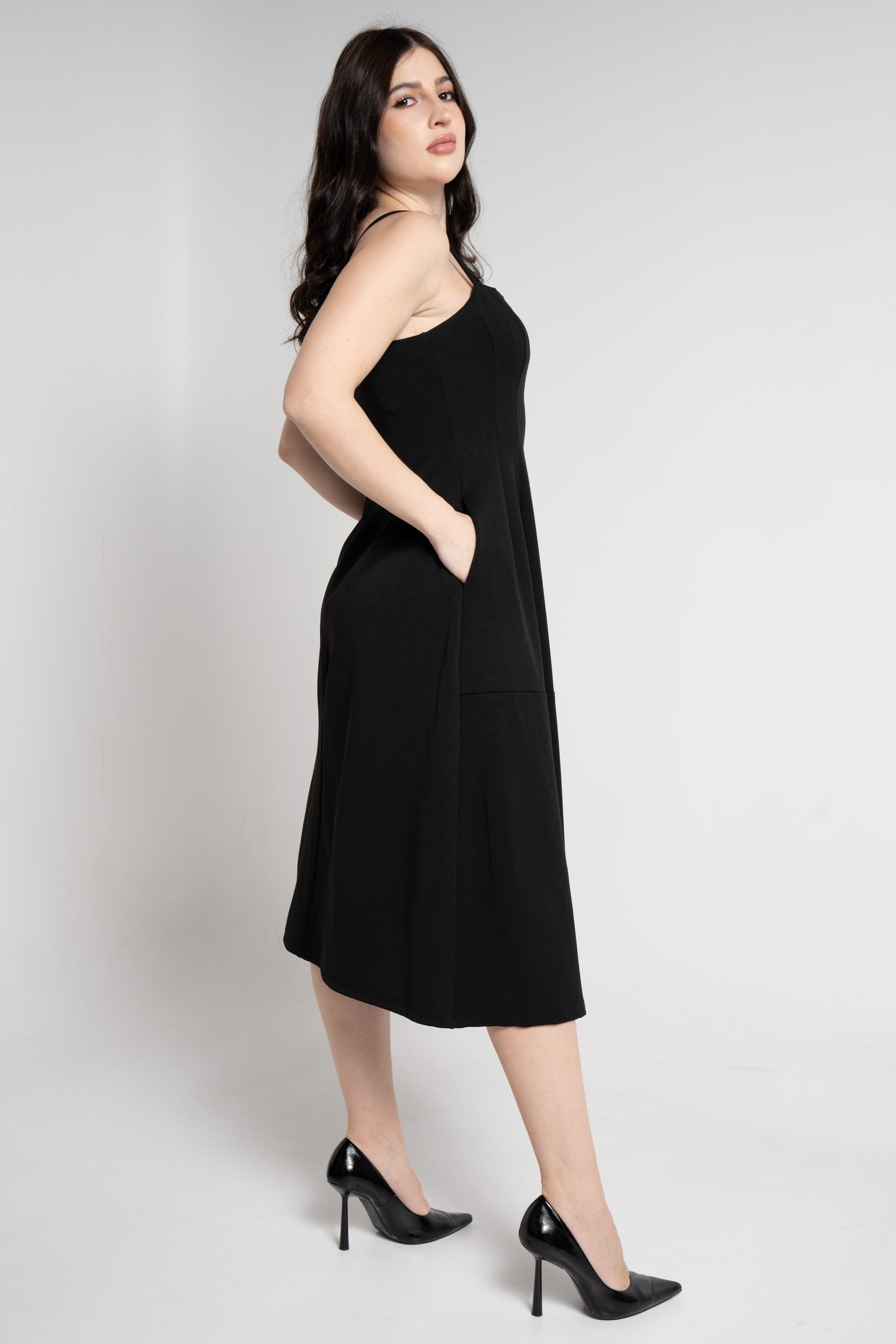 نتشي فستان ميدي بلا أكمام منقوش نسائي