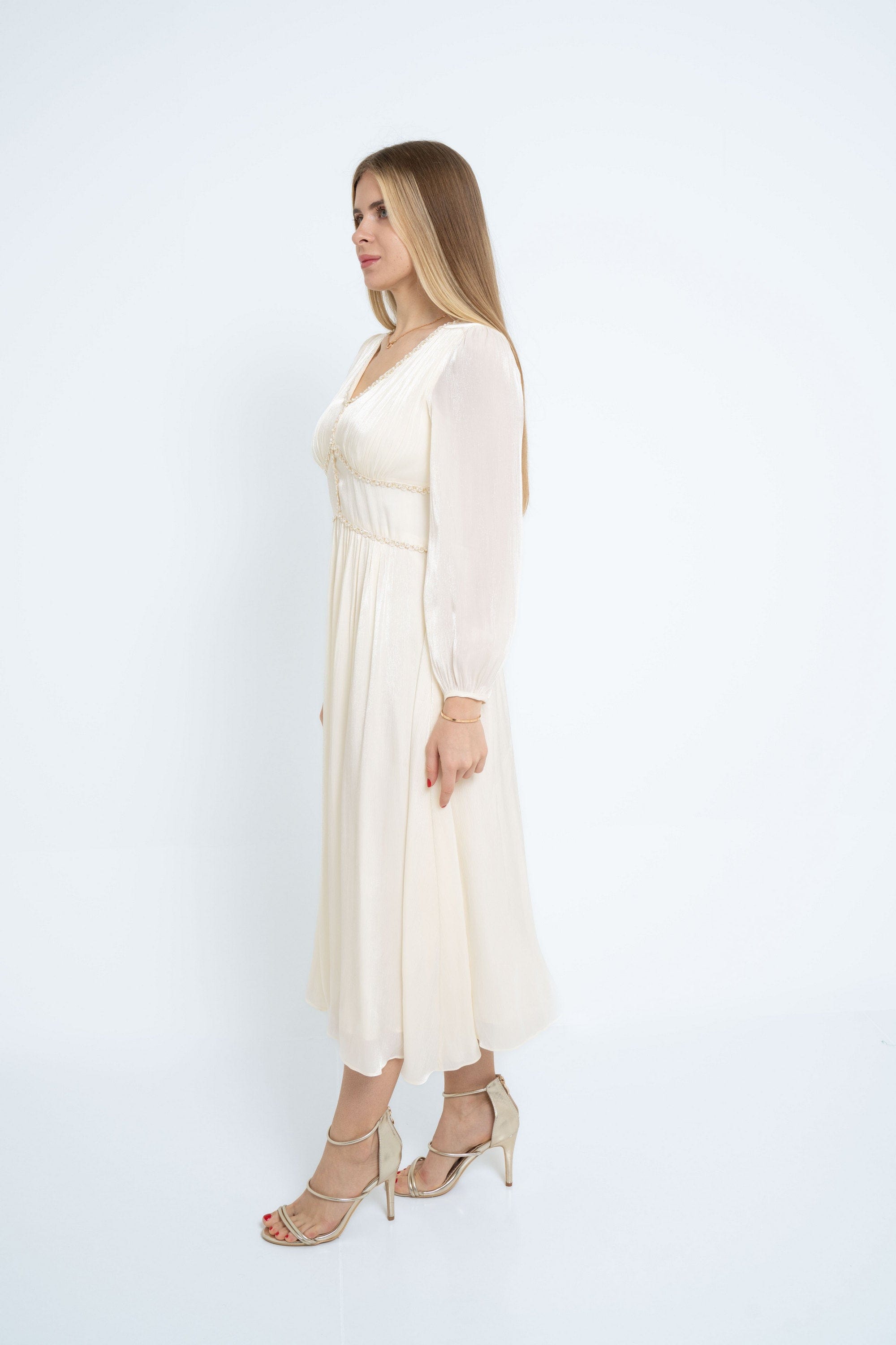 نتشي فستان ميدي بأكمام طويلة بستراس لامع نسائي