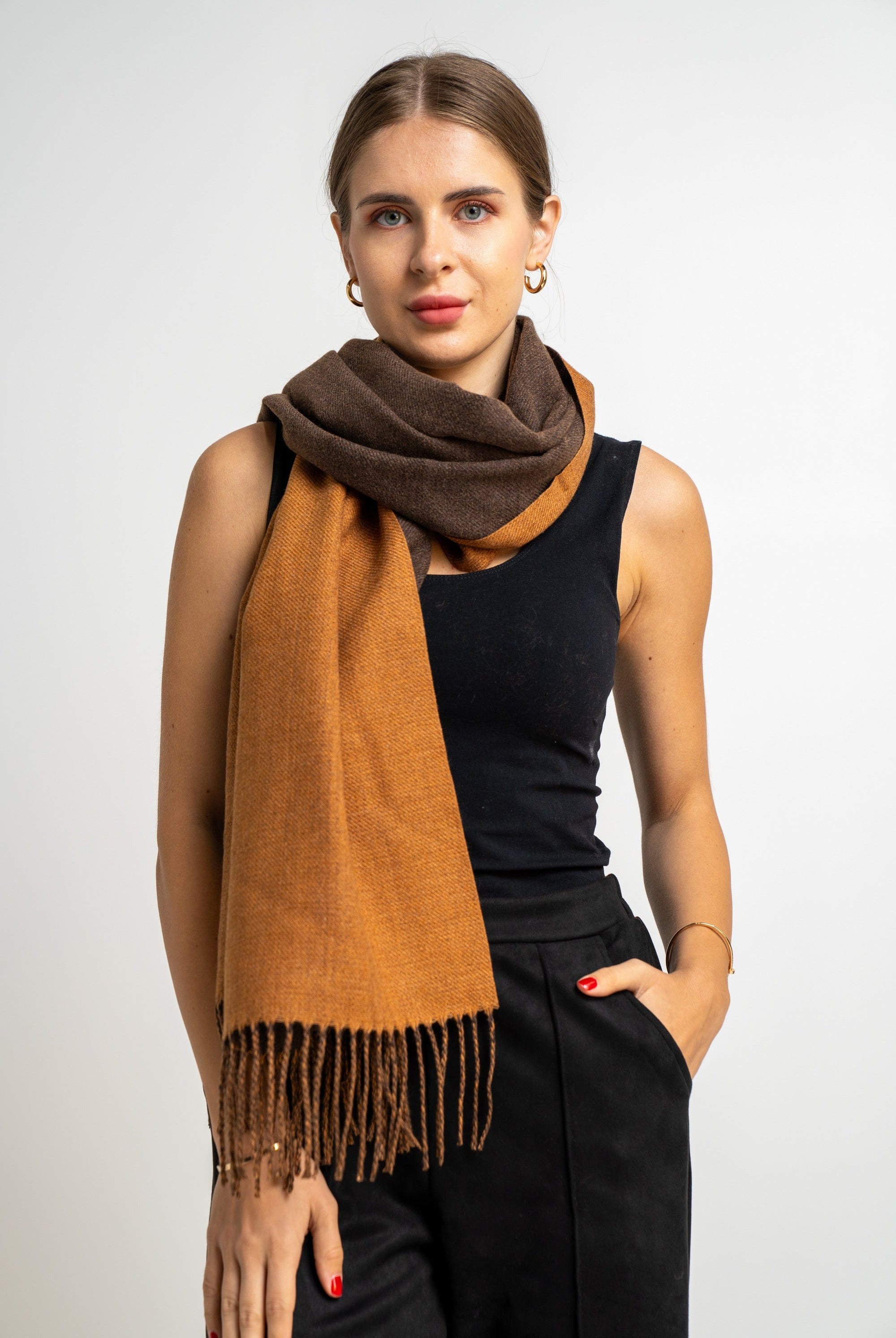 ميكا شال سادة بخيوط طويلة مضفرة نسائي