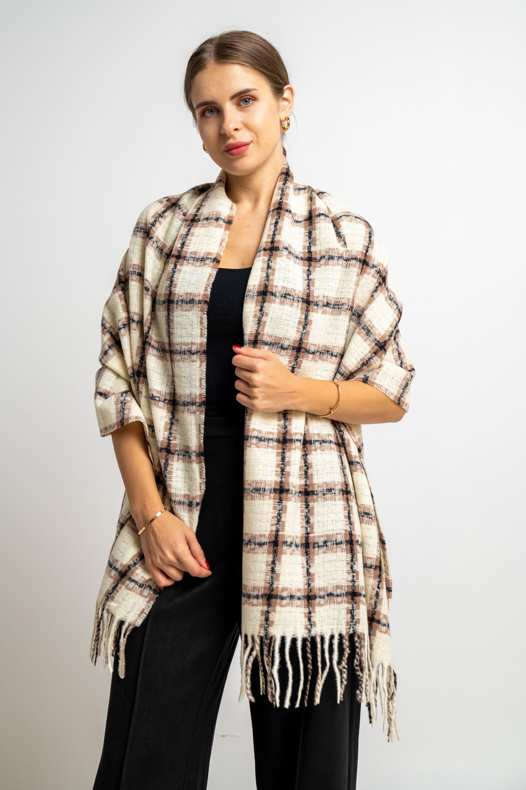 ميكا شال كاروهات مزين بخيوط نسائى