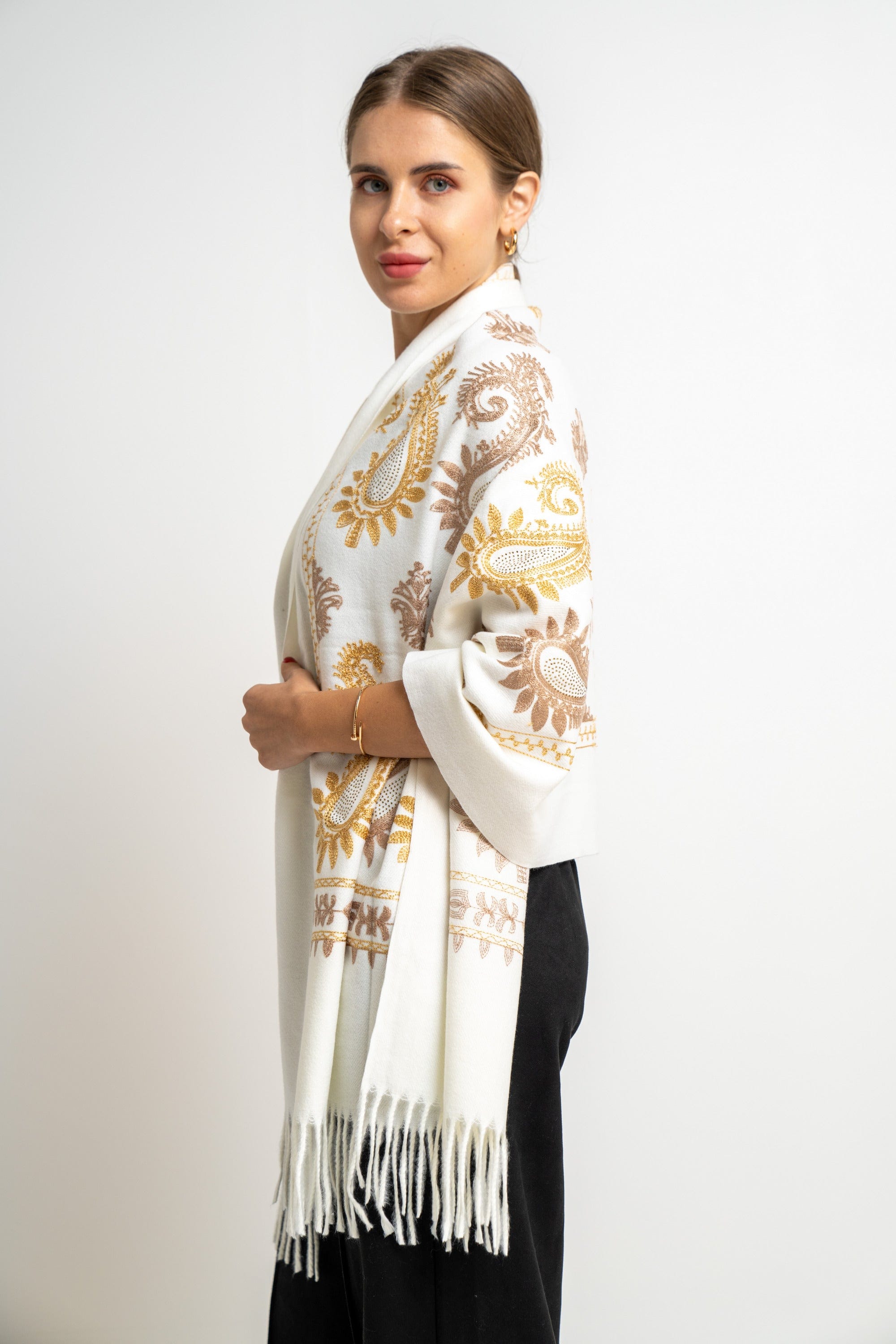 ميكا شال مطبوع مزين بخيوط نسائى
