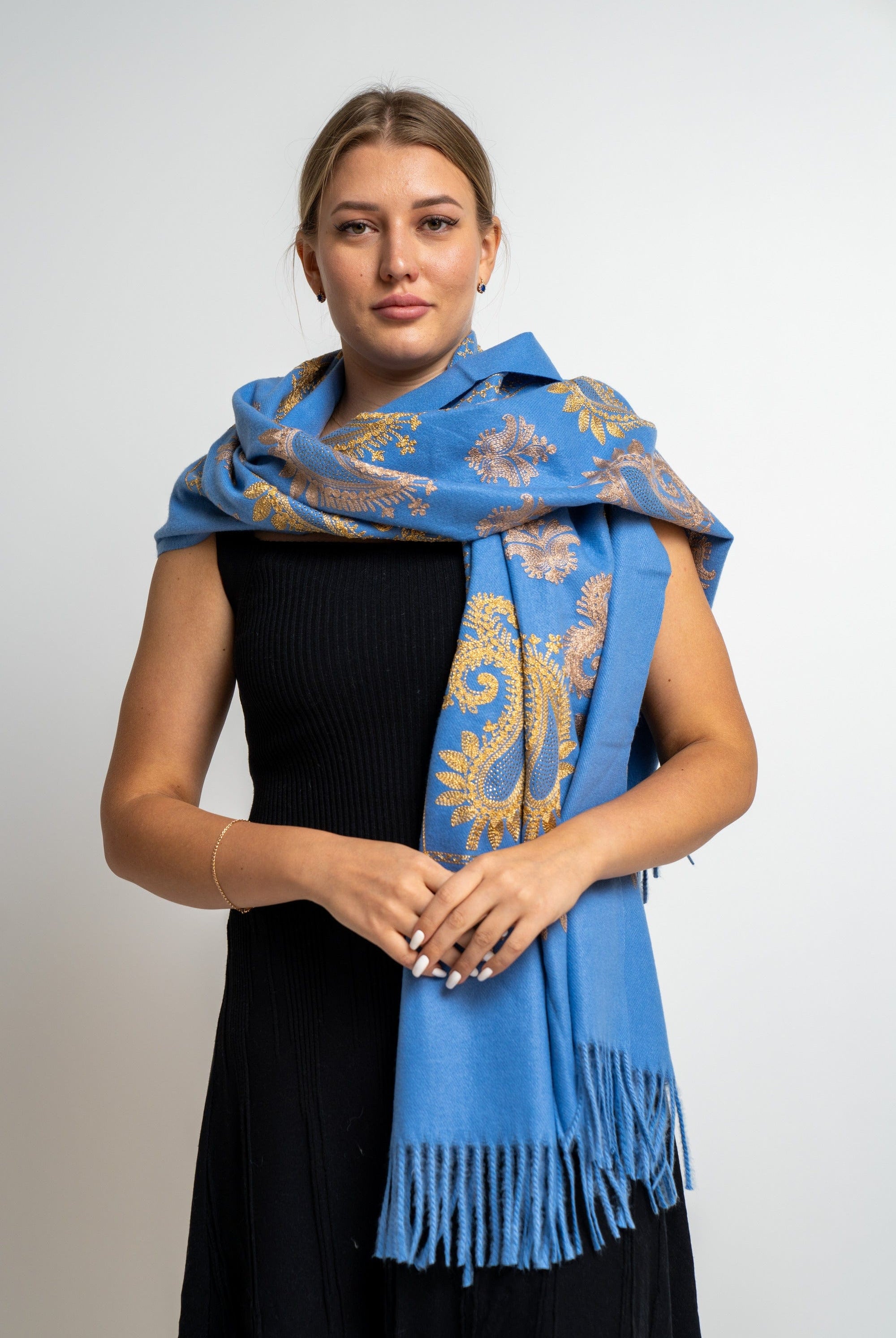 ميكا شال مطبوع مزين بخيوط نسائى