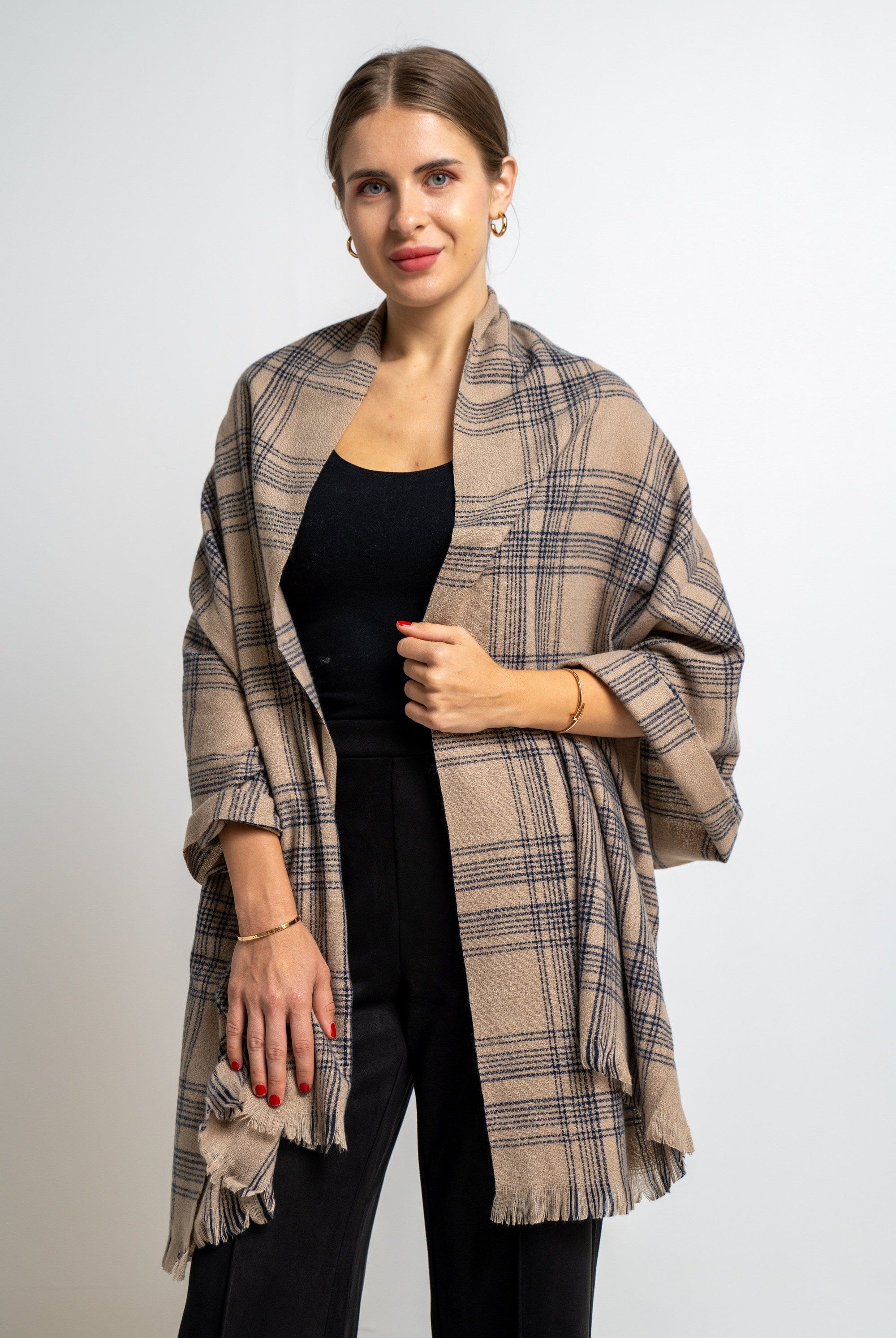 ميكا شال نسائى مربعات بخيوط صغيرة