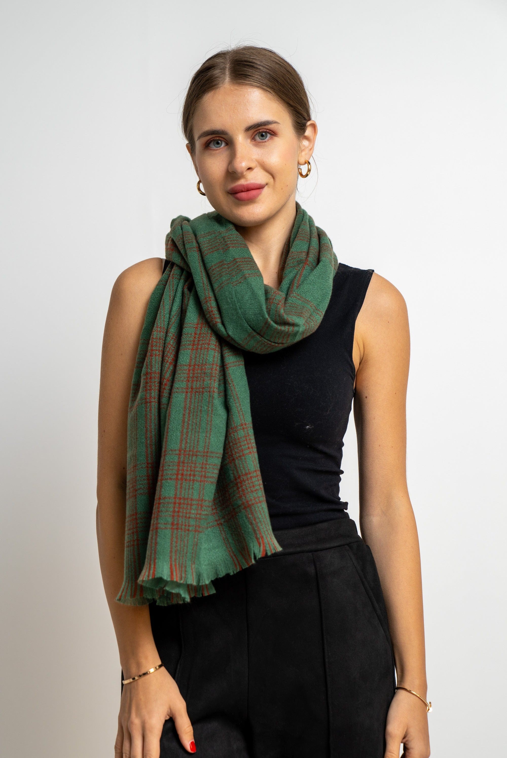 ميكا شال نسائى مربعات بخيوط صغيرة