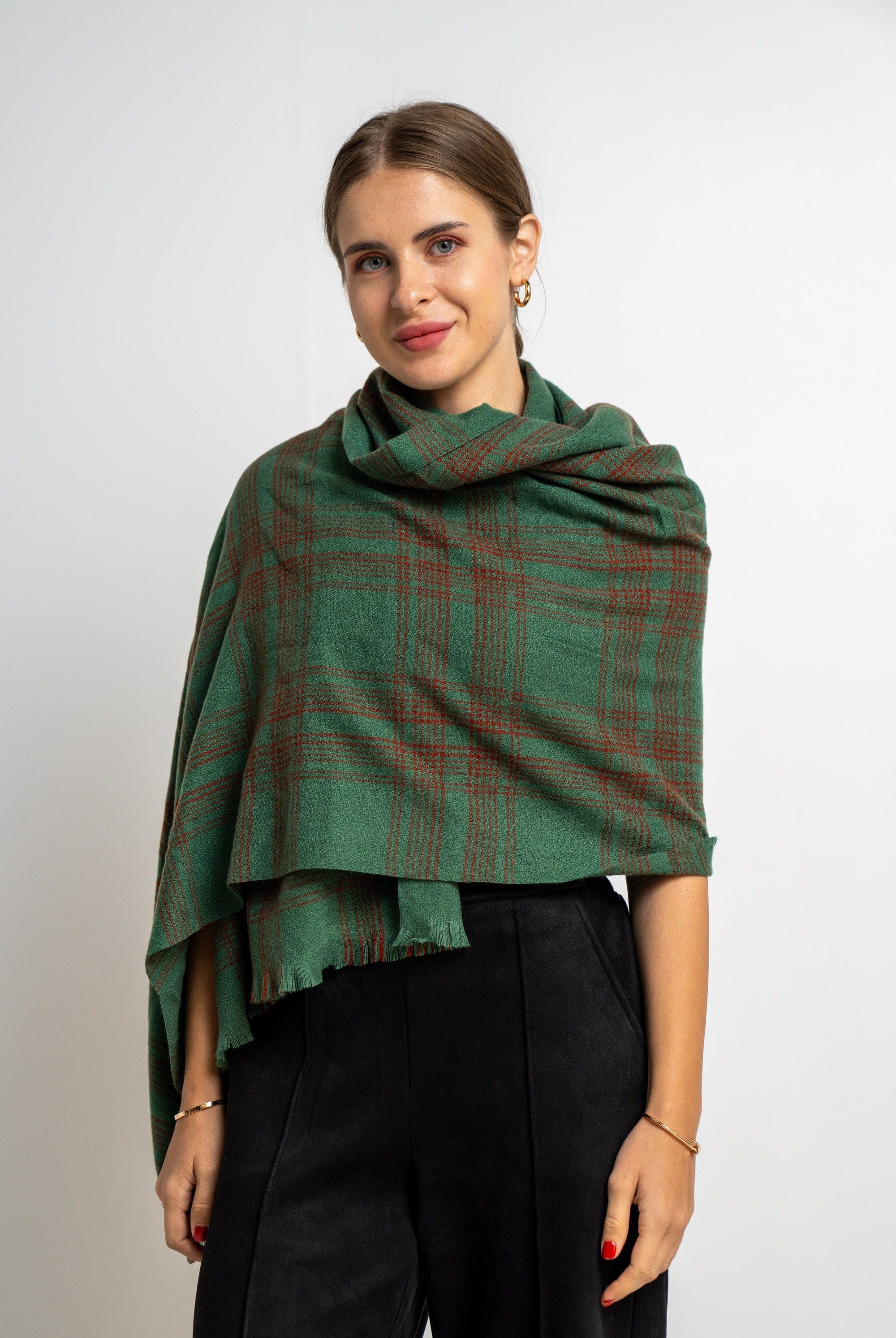 ميكا شال نسائى مربعات بخيوط صغيرة