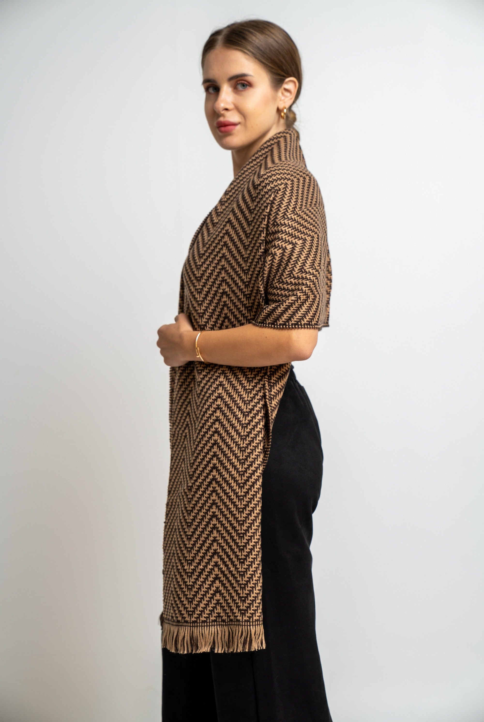 نتشي وشاح تريكو بألوان متداخلة نسائي