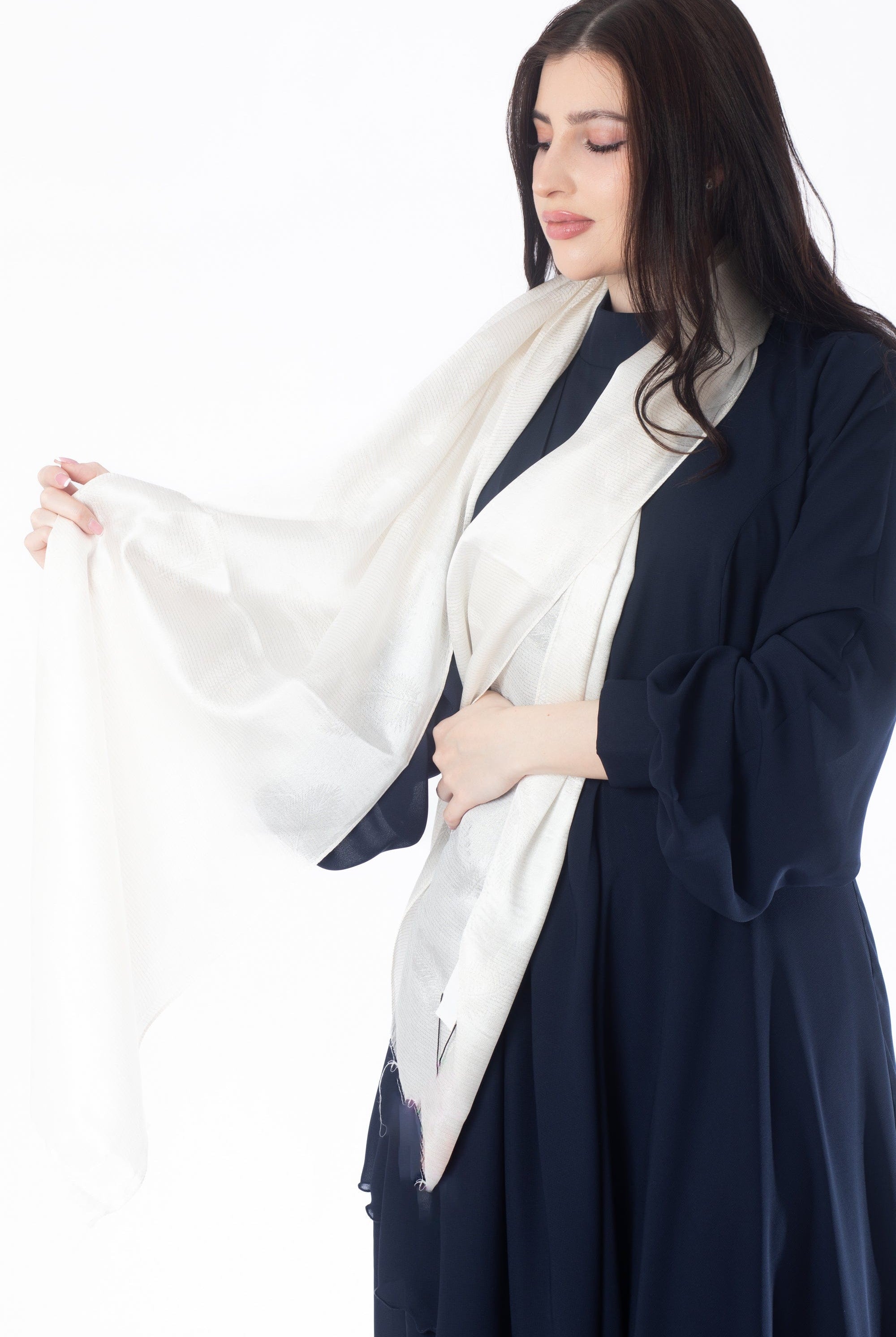 وشاح نسائي سادة طويل بلمعة نسائي