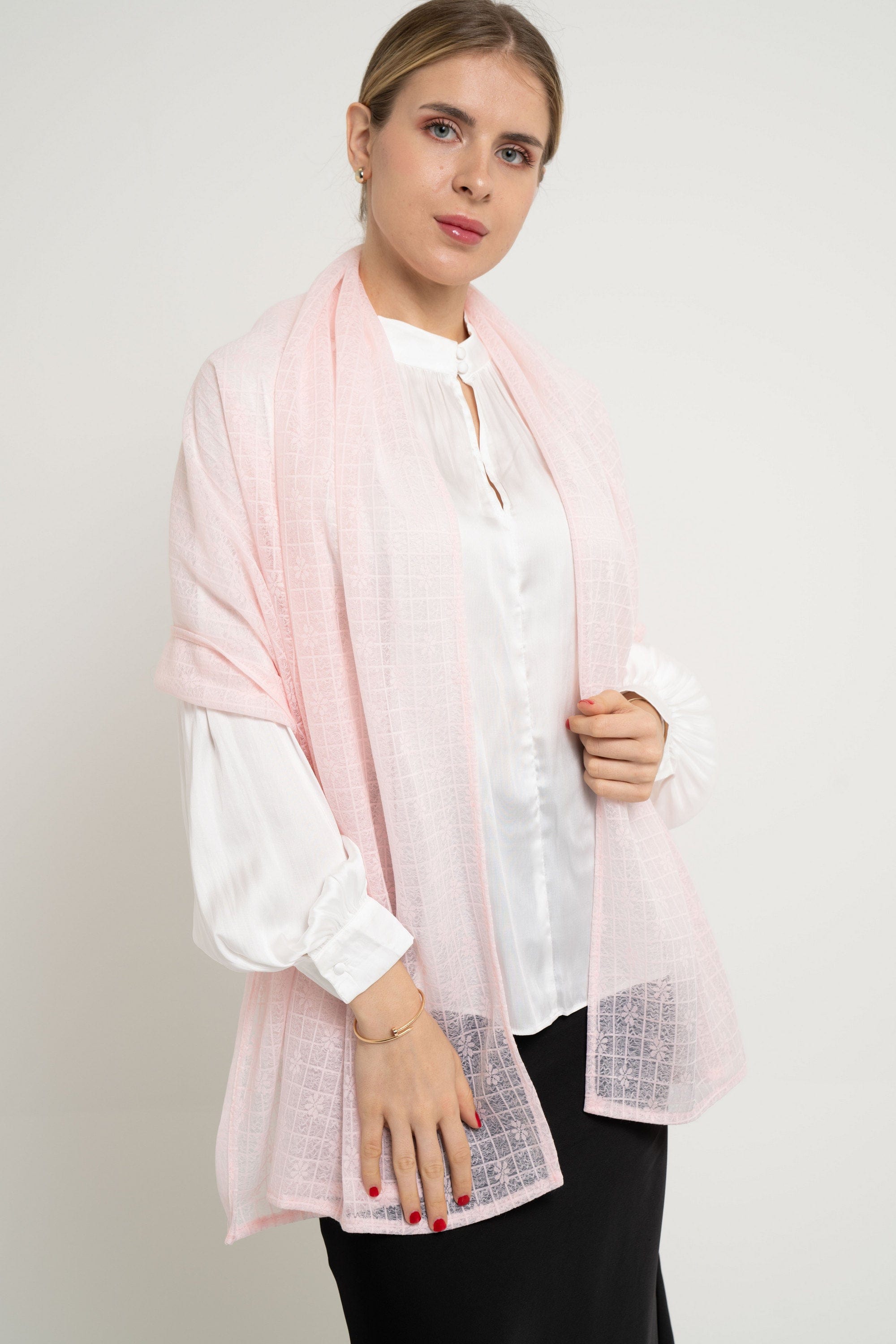 نتشي وشاح شفاف منقوش نسائي