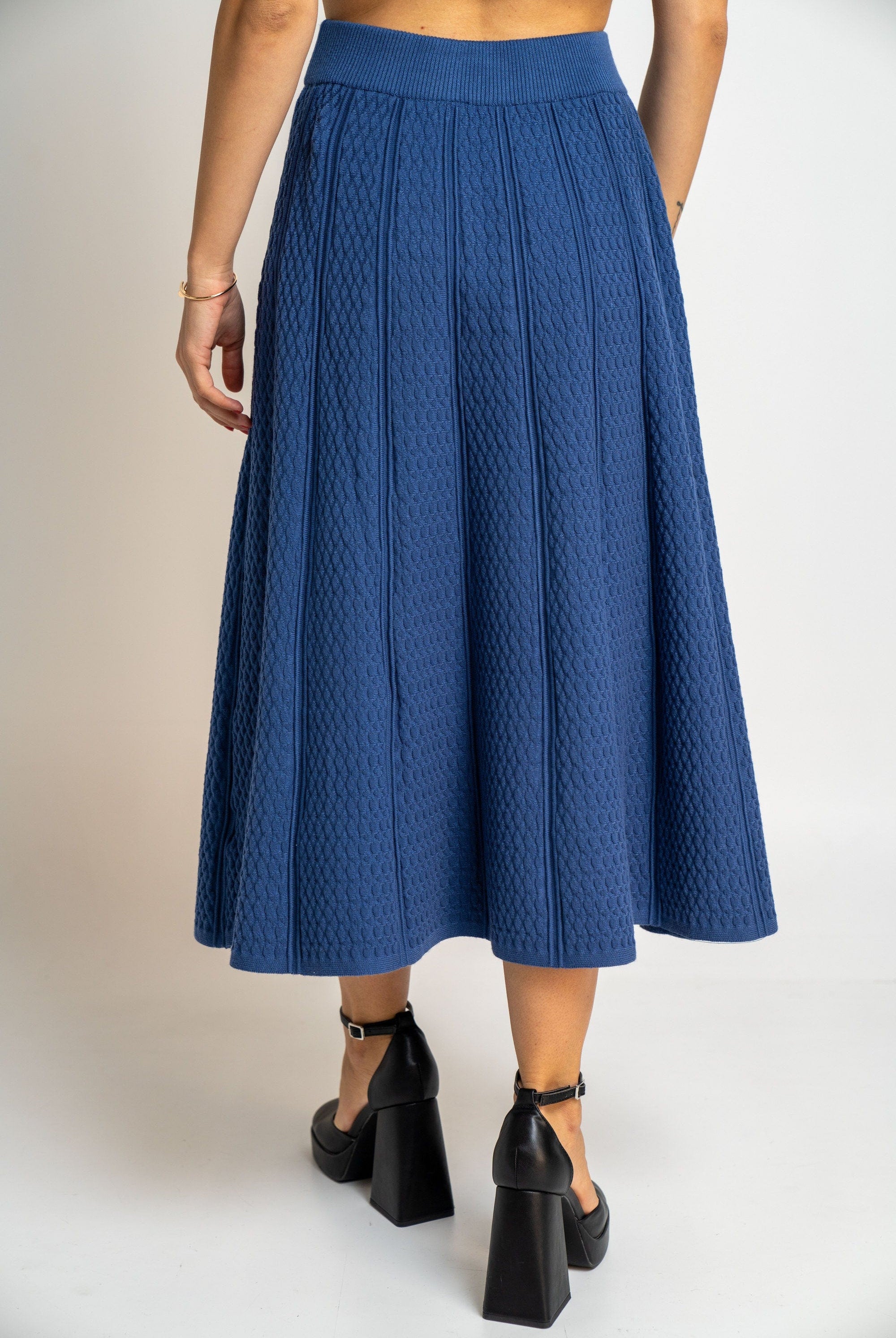 نتشي تنورة ميدي مخصرة واسعة مضلعة نسائي