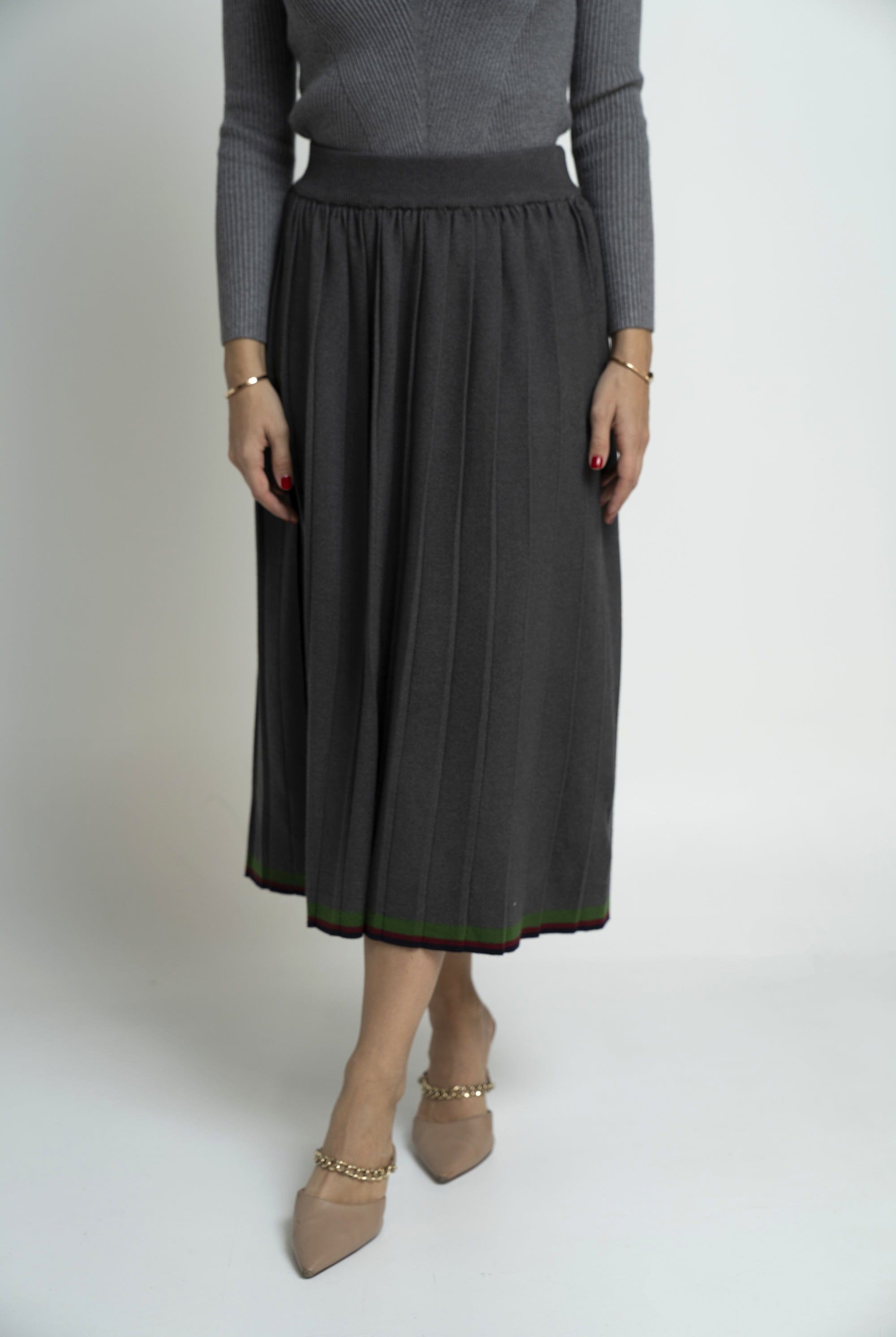 نتشي تنورة ميدي مضلعة سادة بخط سفلي واسعة نسائي