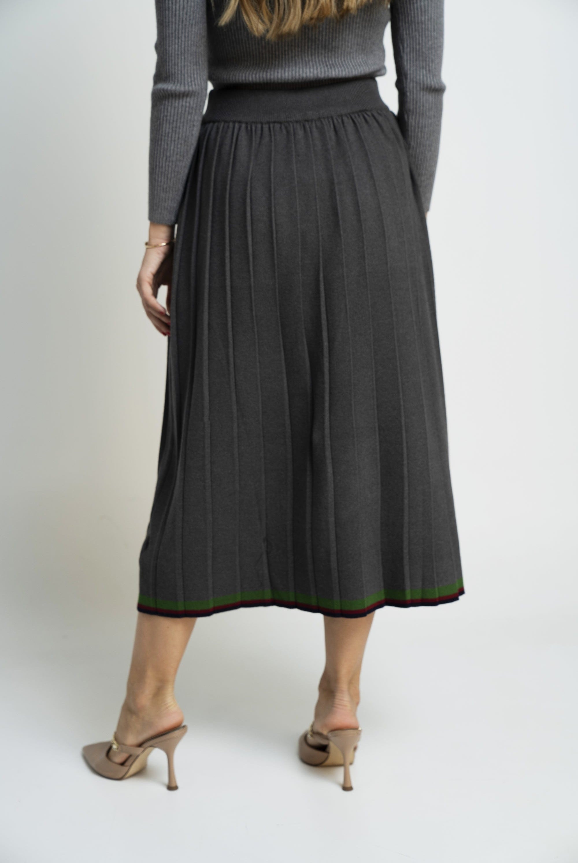 نتشي تنورة ميدي مضلعة سادة بخط سفلي واسعة نسائي