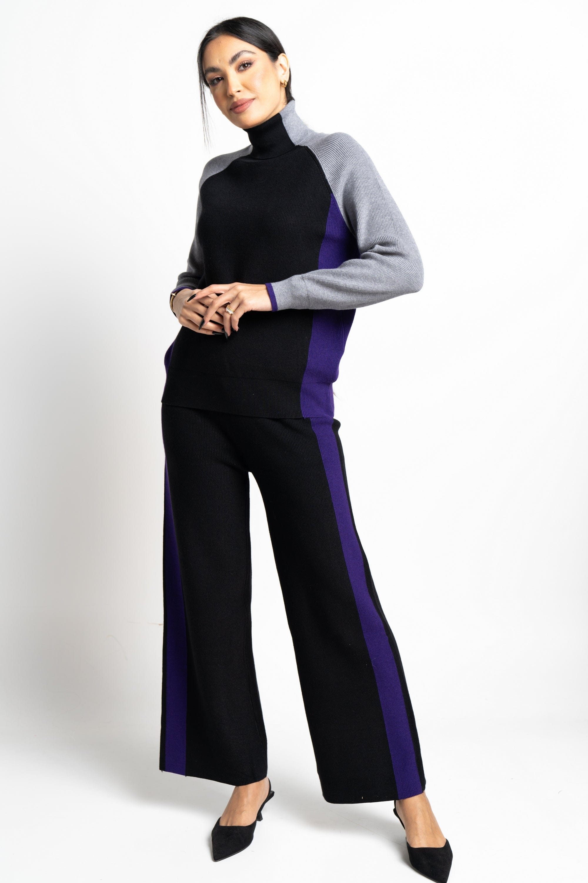 نتشي بلوزة سادة كم طويل لون مختلف نسائية