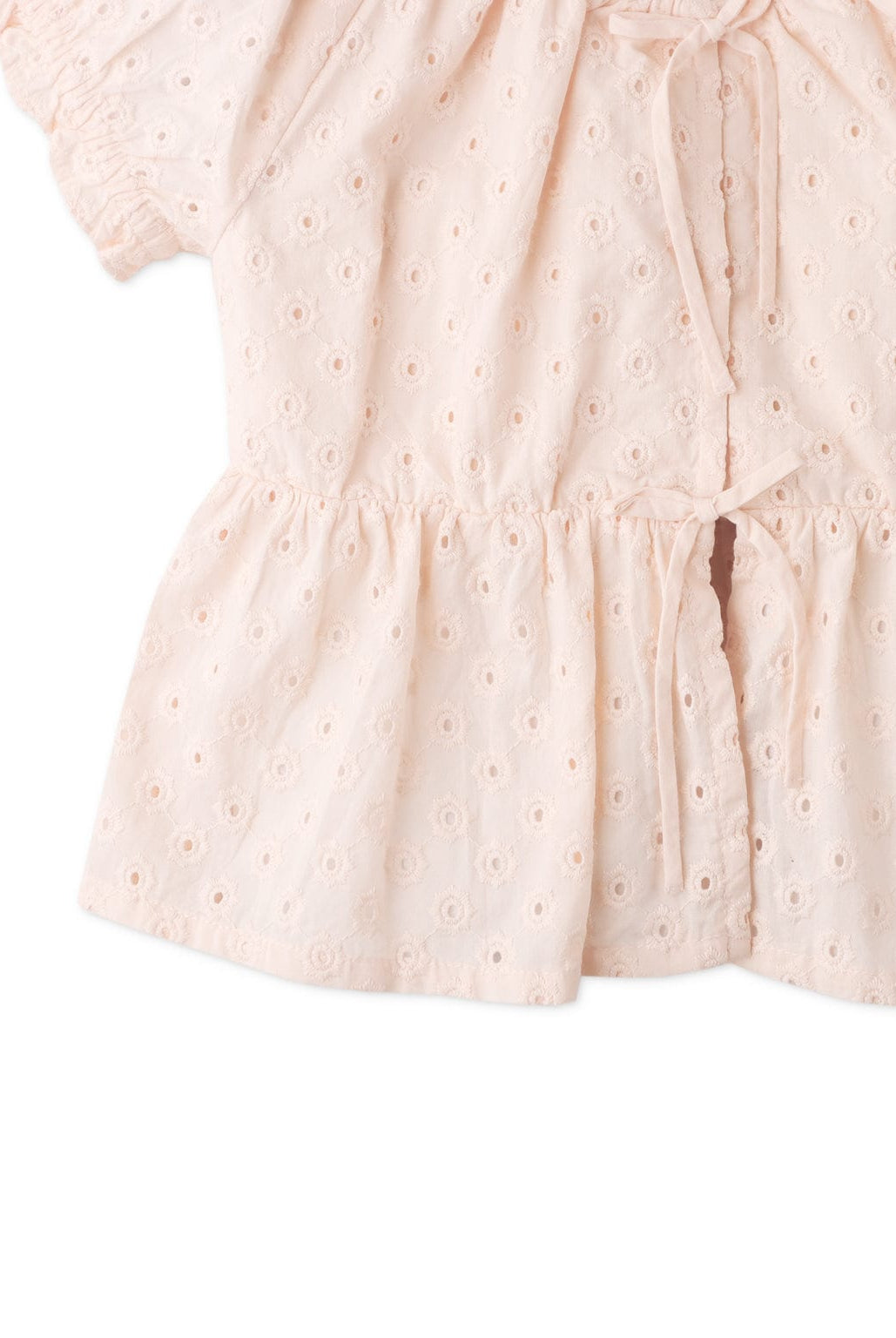 جينجرسنابس بلوزه بناتى بفتحه وفيونكه من الامام