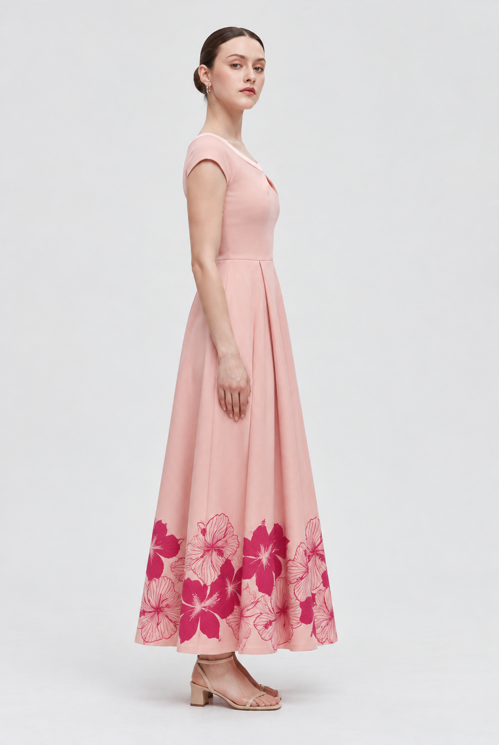 GL126 peach side - model alice