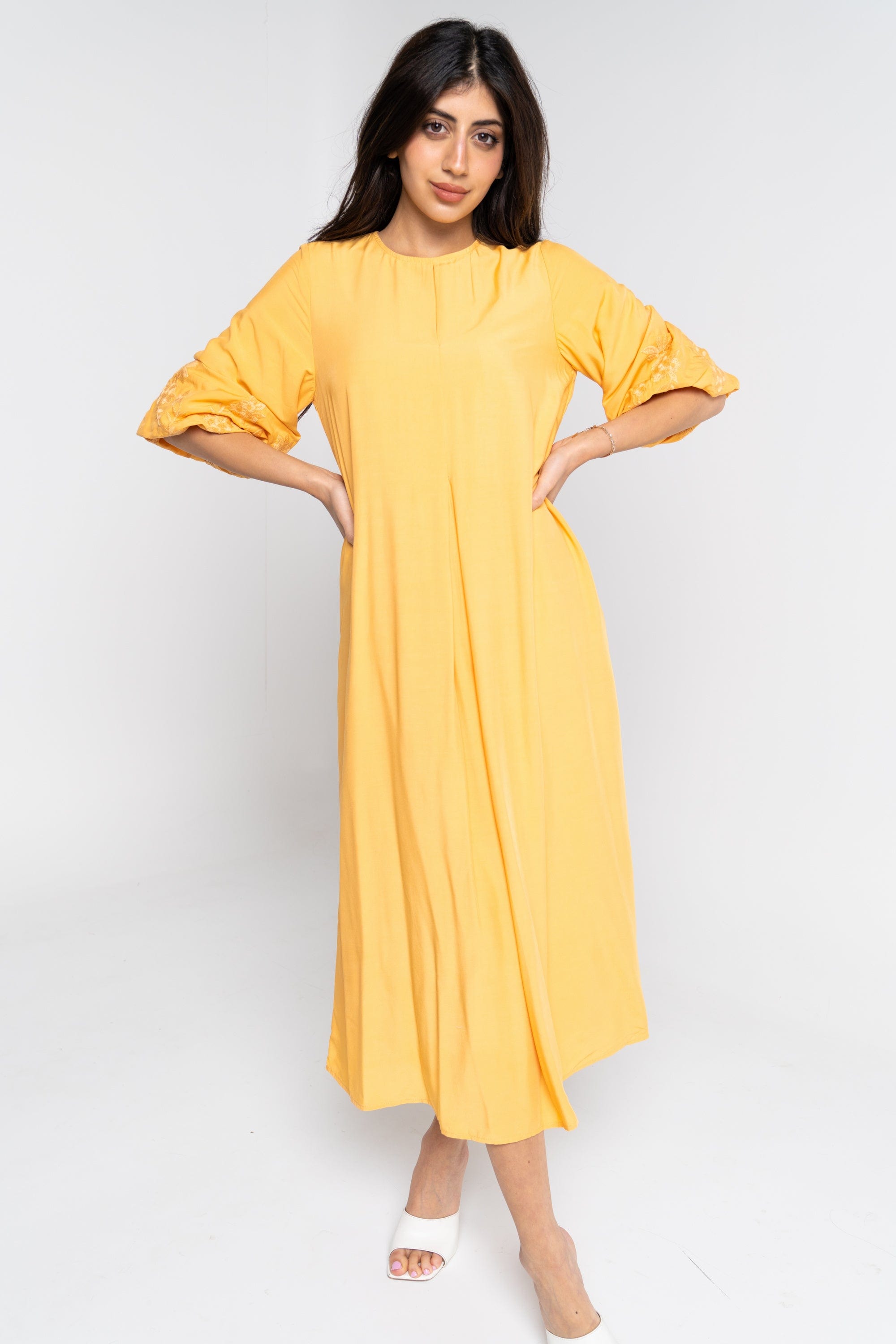 نتشي فستان ميدي 3/4 كم سادة واسع