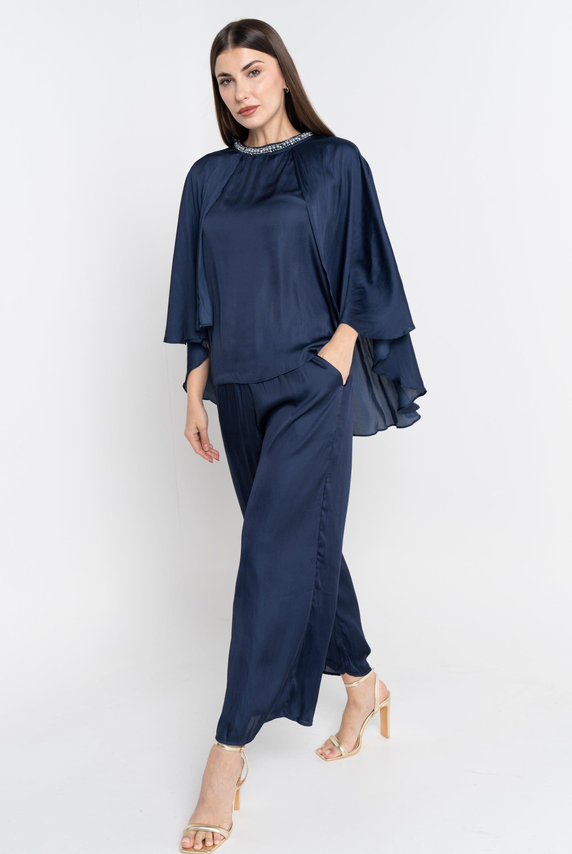 نتشي سروال طويل واسع من الاسفل سادة