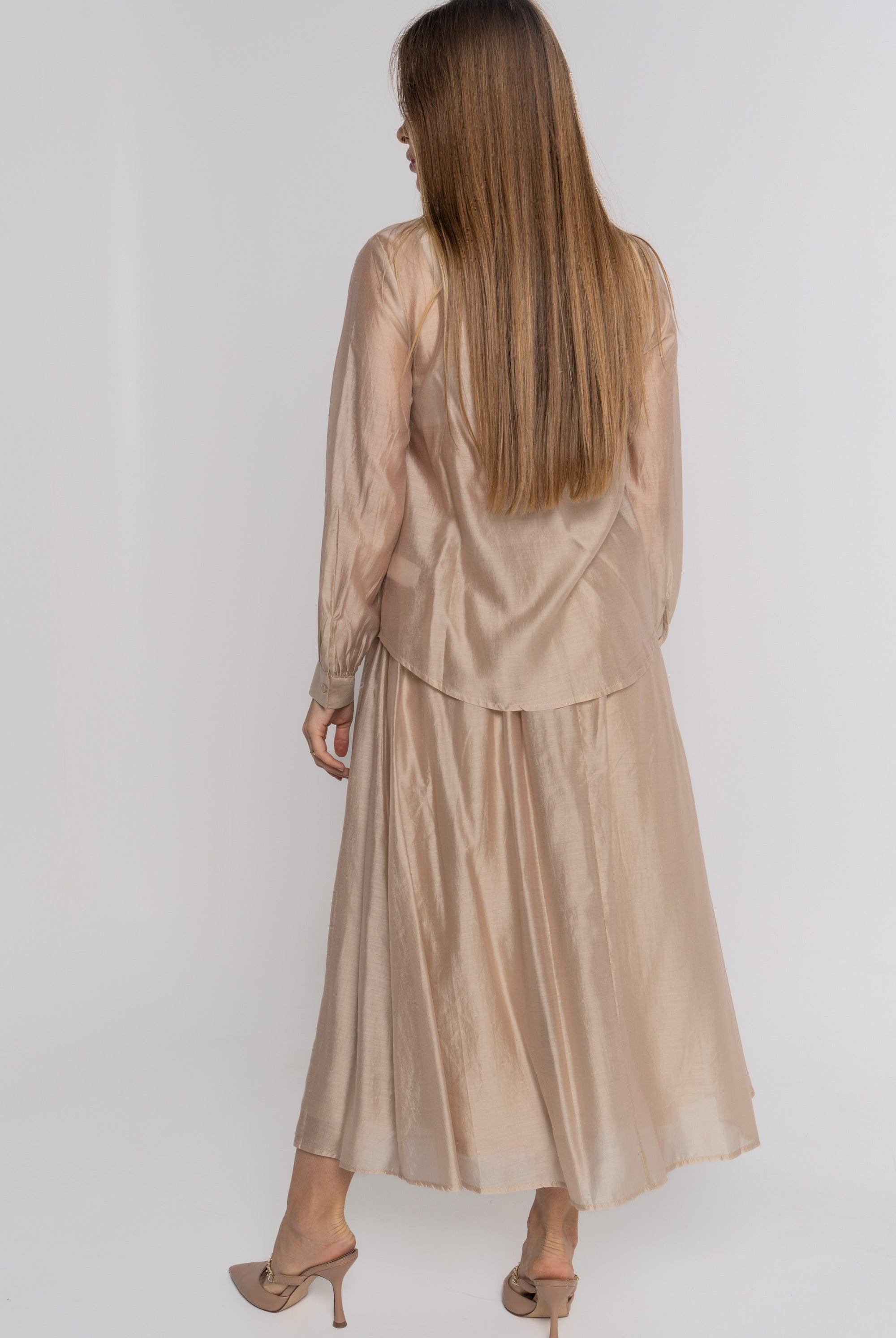 نتشي تنورة سادة واسعة ميدي