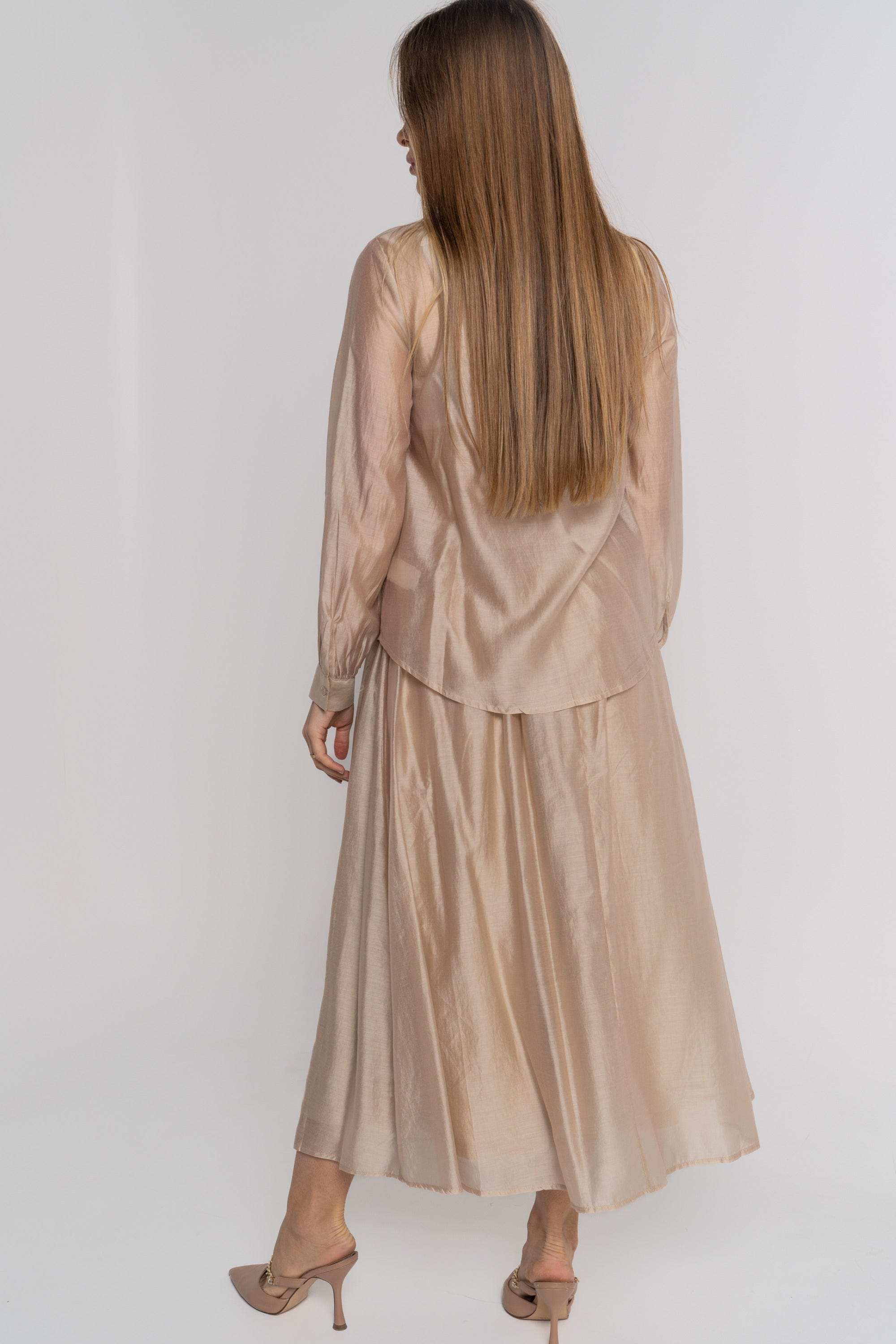 نتشي تنورة سادة واسعة ميدي