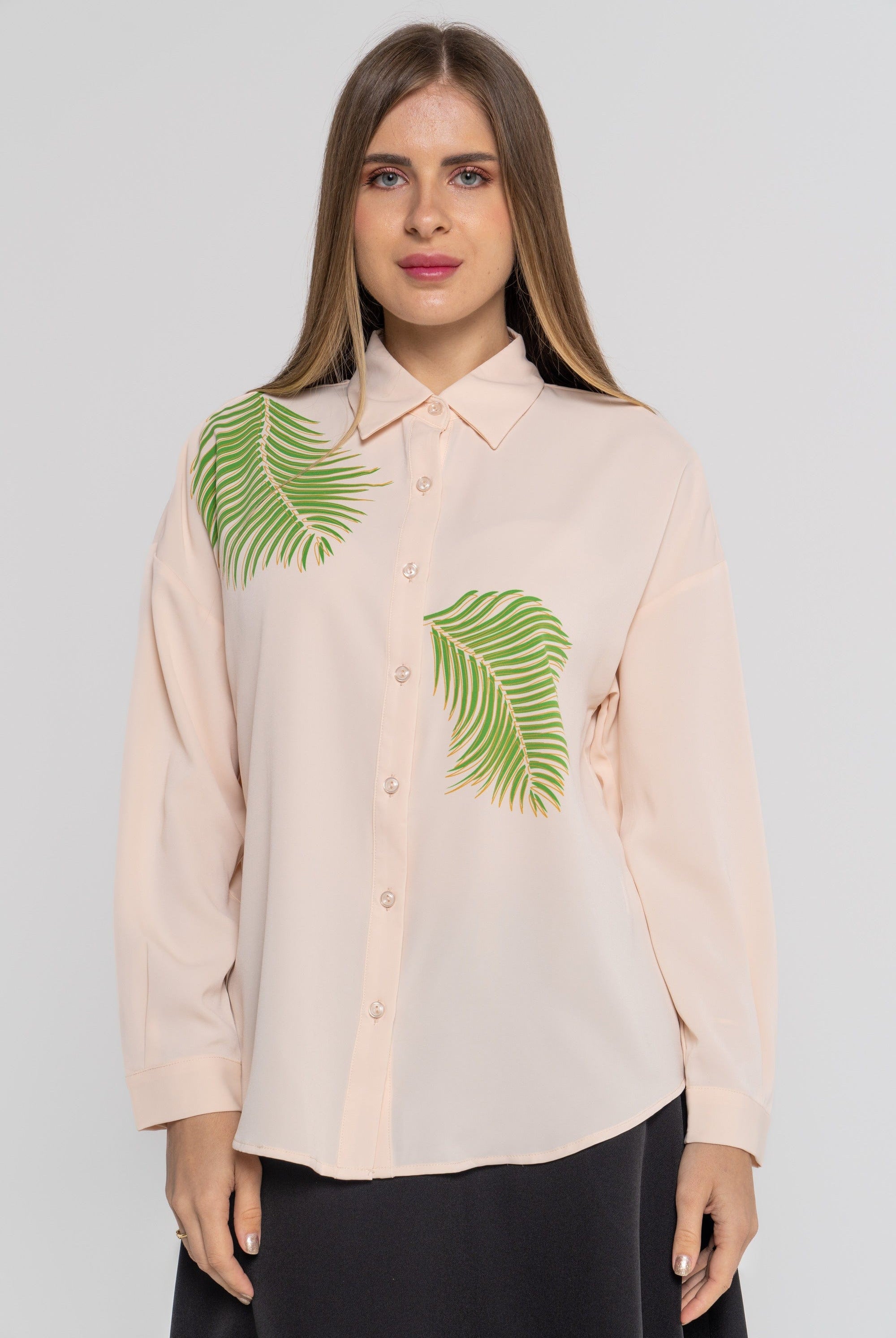 نتشي قميص نسائي مشجر بأكمام طويلة