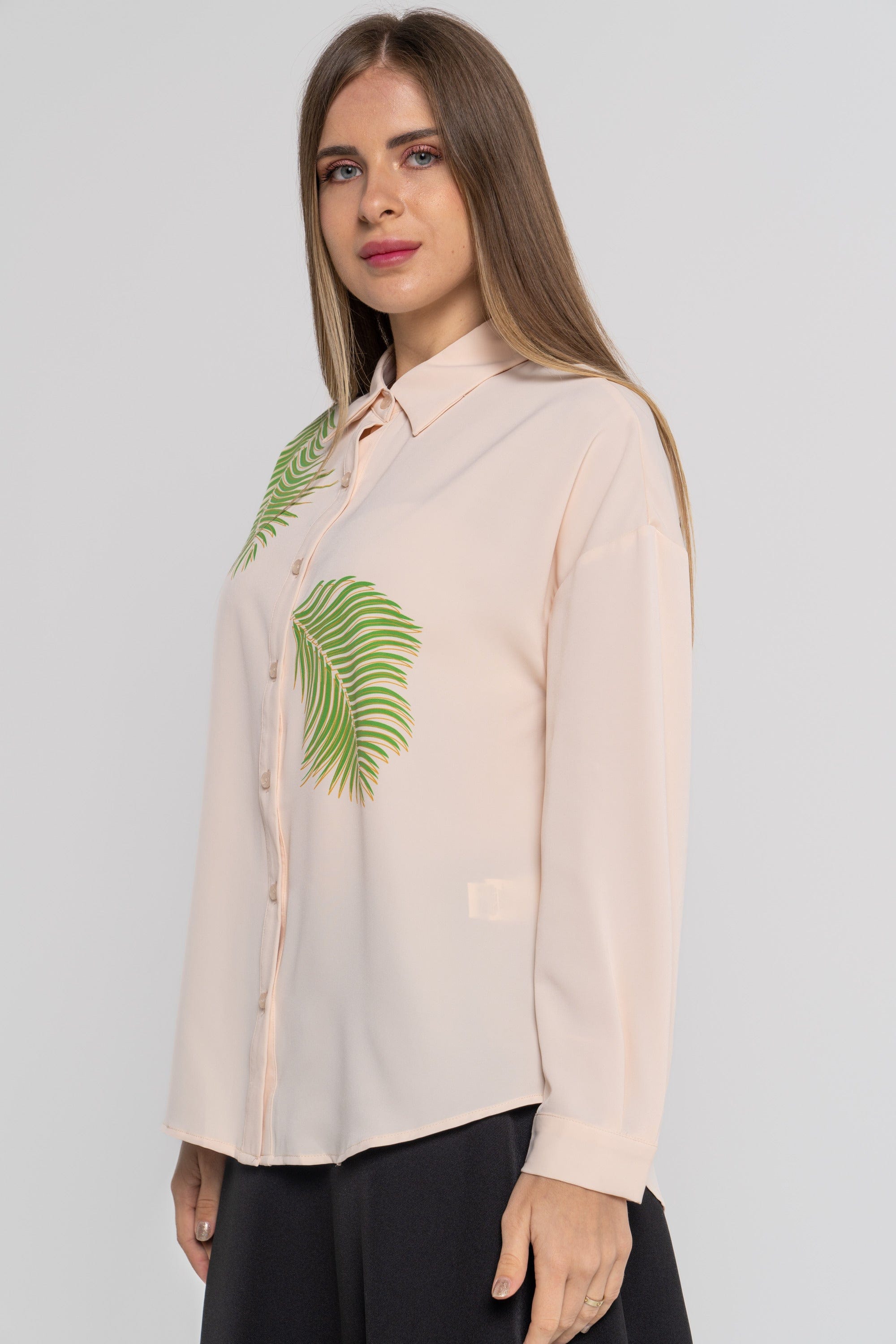 نتشي قميص نسائي مشجر بأكمام طويلة