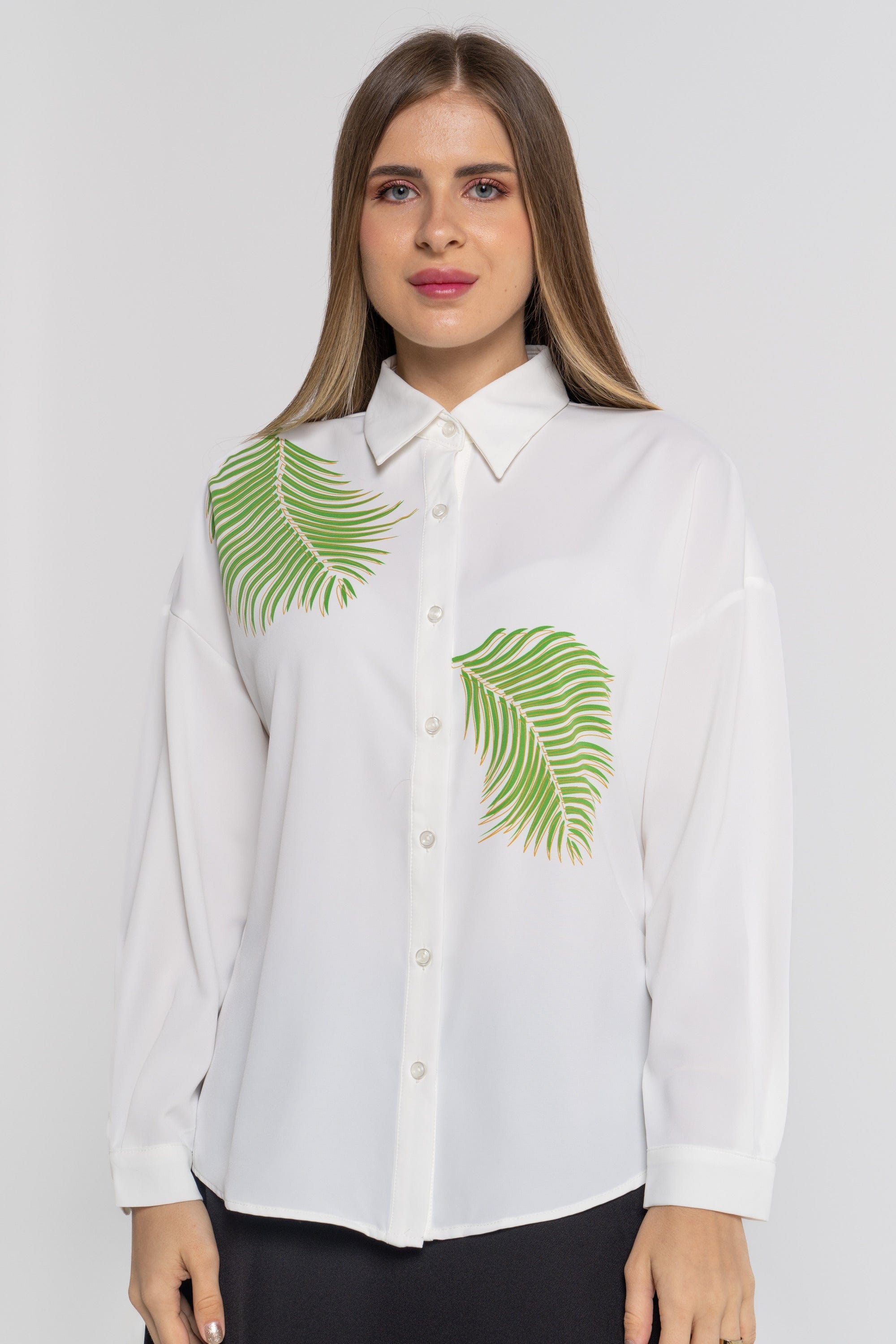 نتشي قميص نسائي مشجر بأكمام طويلة