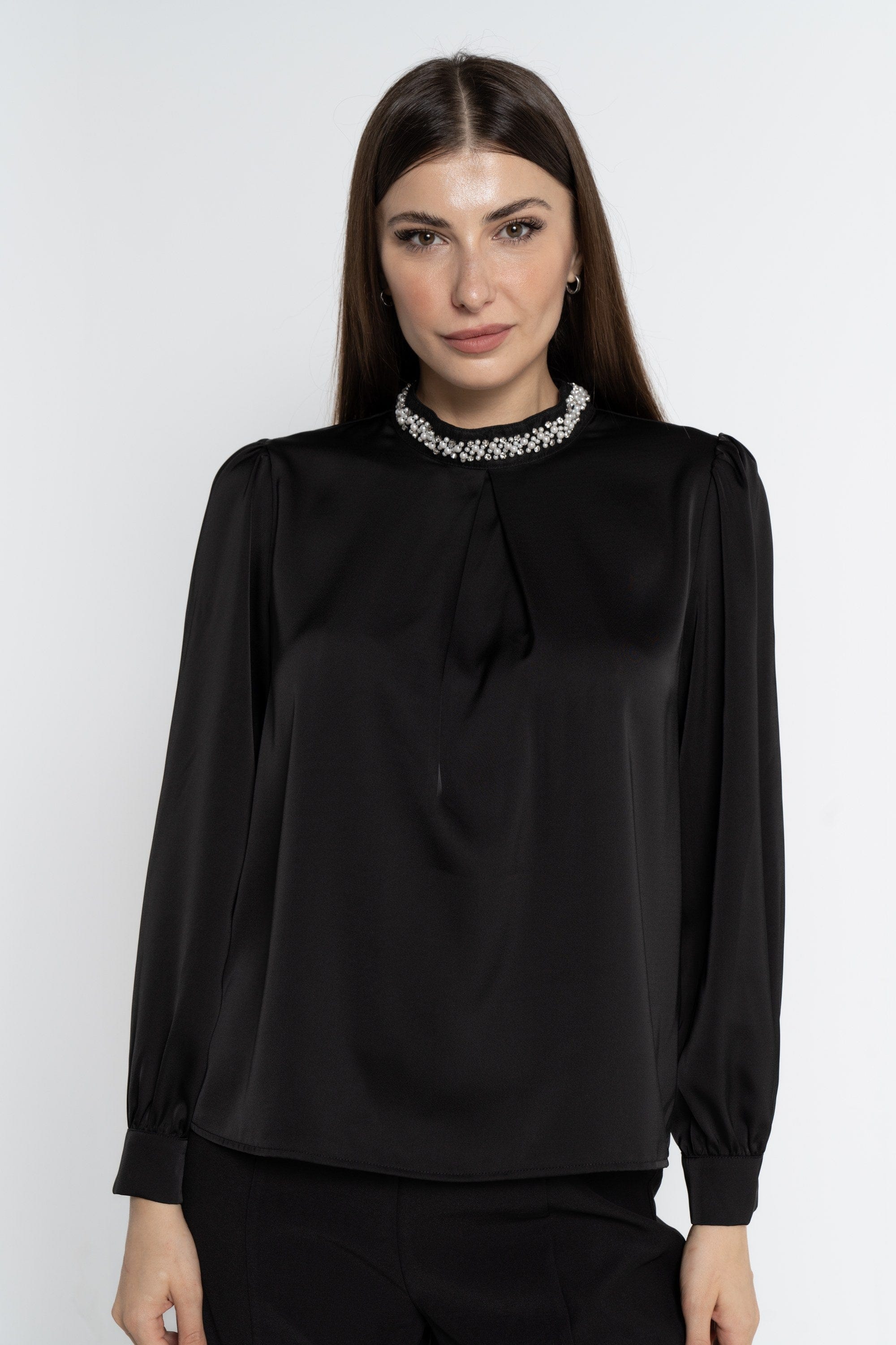 نتشي بلوزة بأكمام طويلة سادة بياقة مطرزة باللؤلؤ نسائي