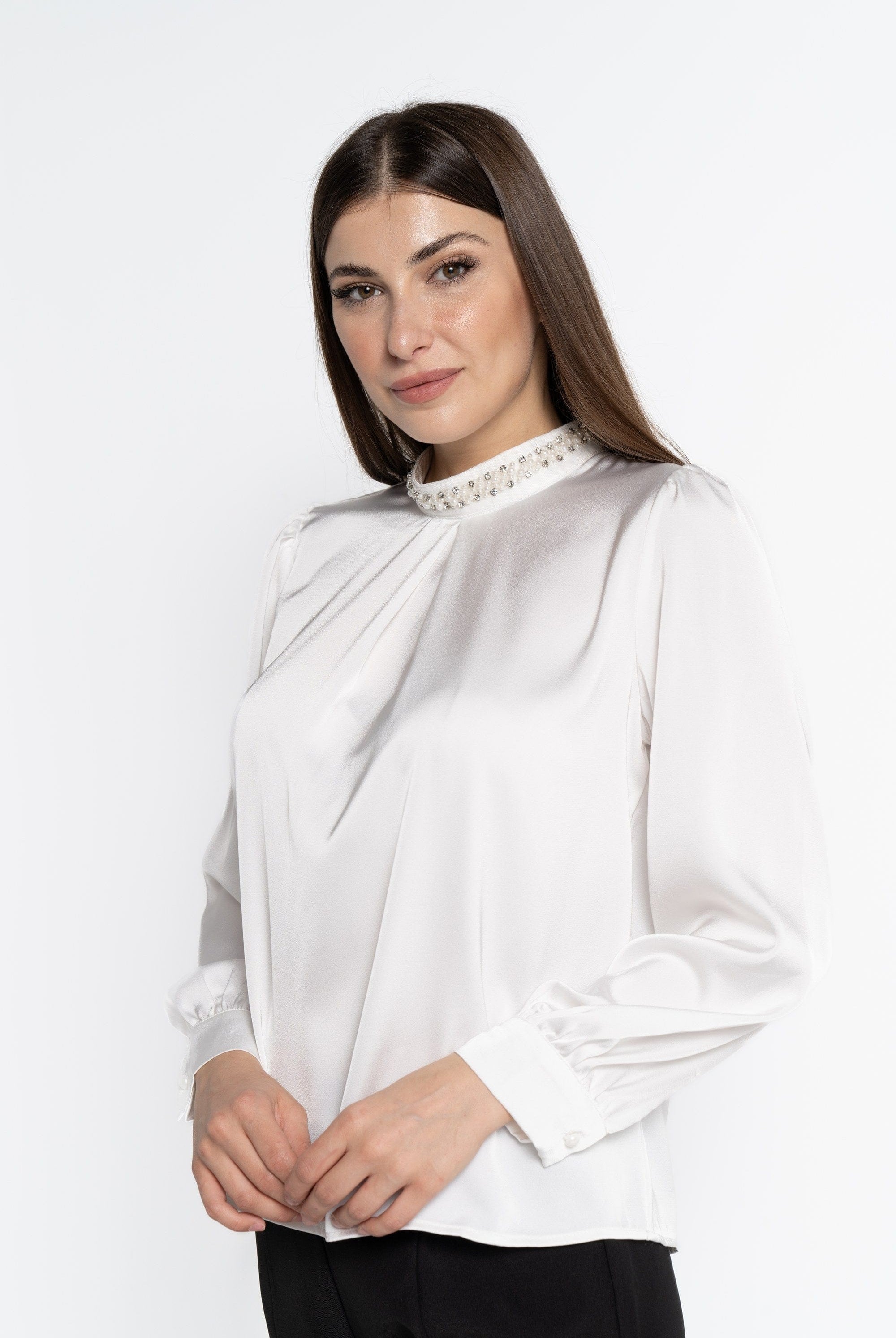 نتشي بلوزة بأكمام طويلة سادة بياقة مطرزة باللؤلؤ نسائي