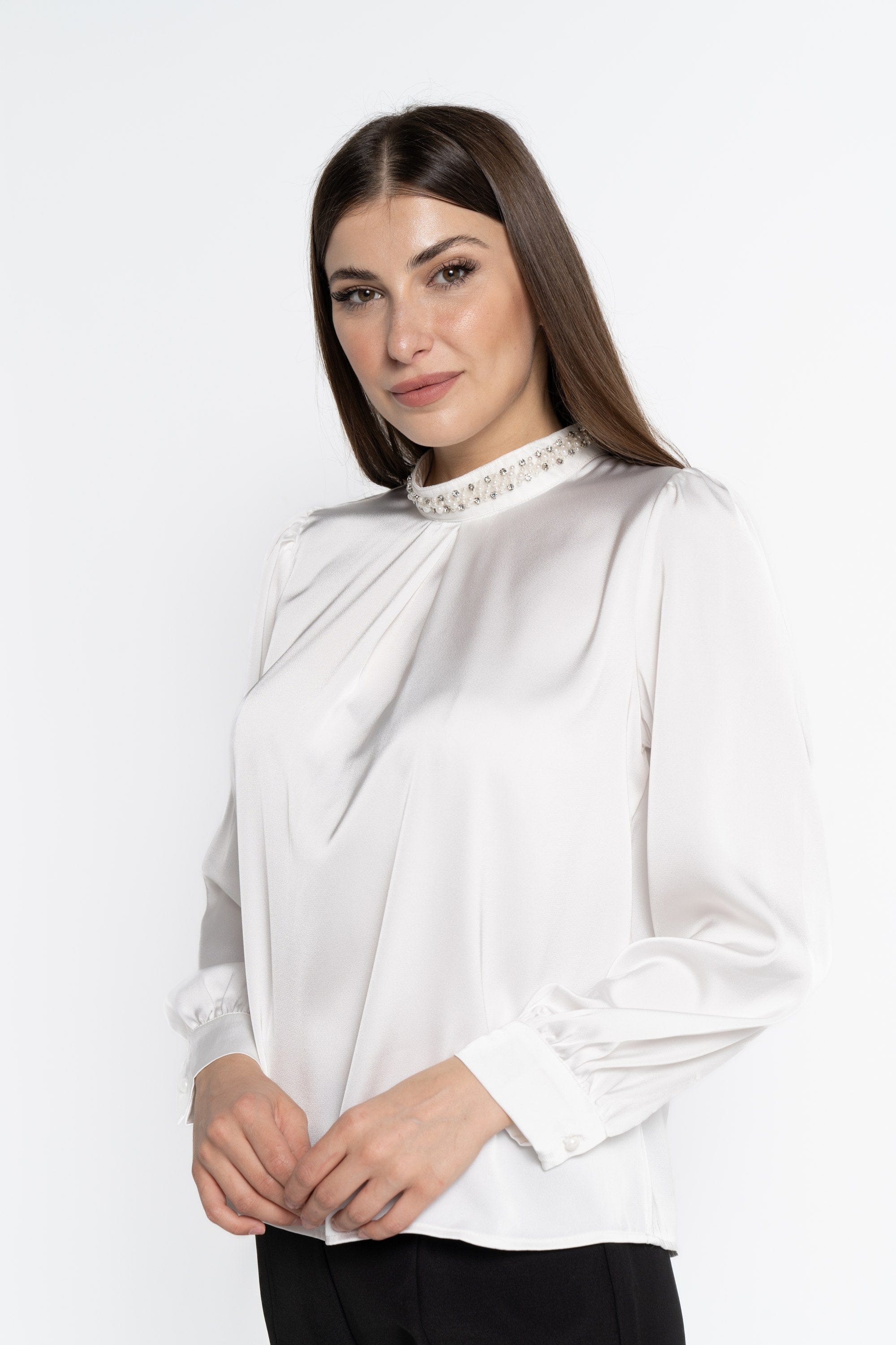 نتشي بلوزة بأكمام طويلة سادة بياقة مطرزة باللؤلؤ نسائي