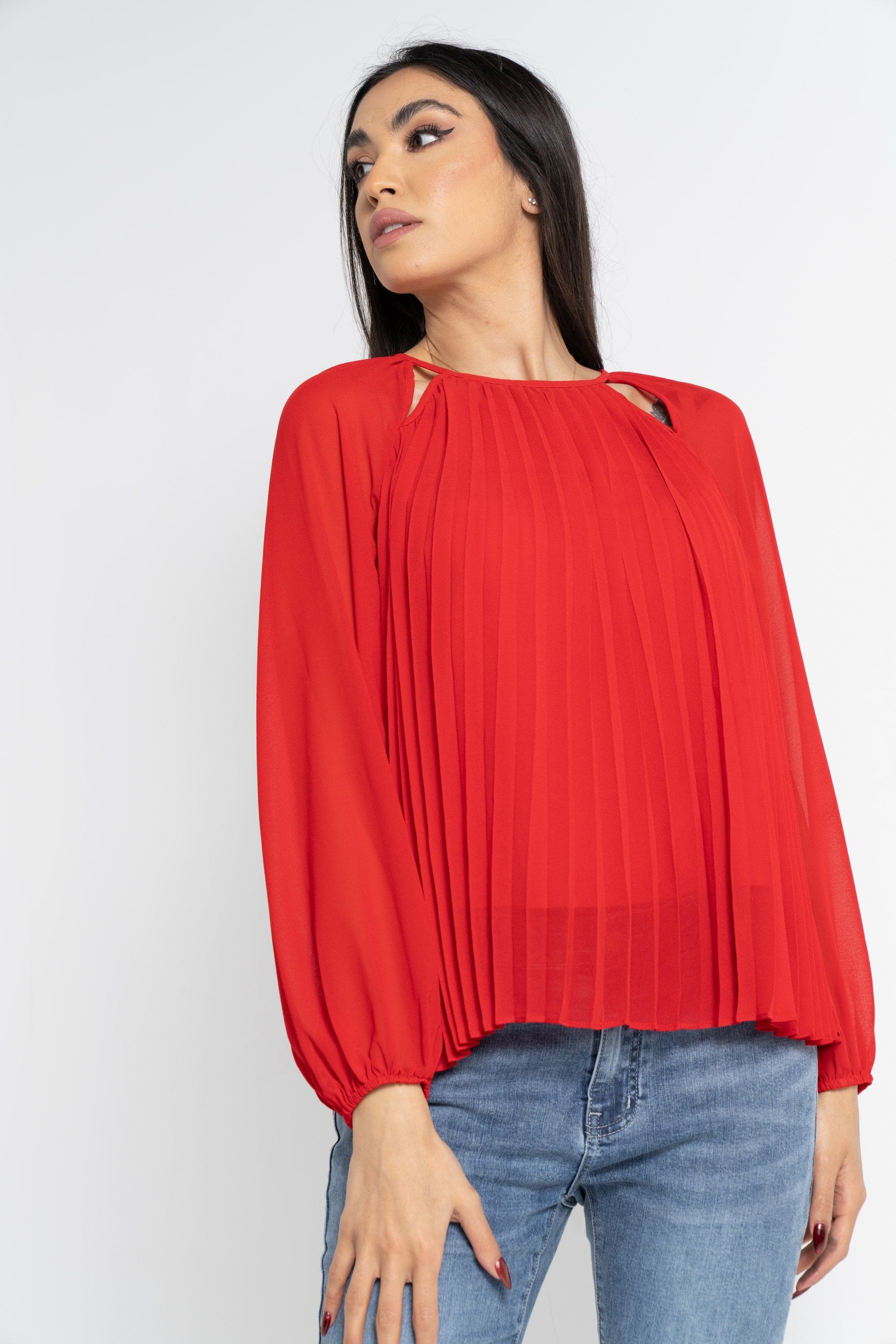 نتشي بلوزة بأكمام طويلة سادة بكسرات بفتحات نسائي