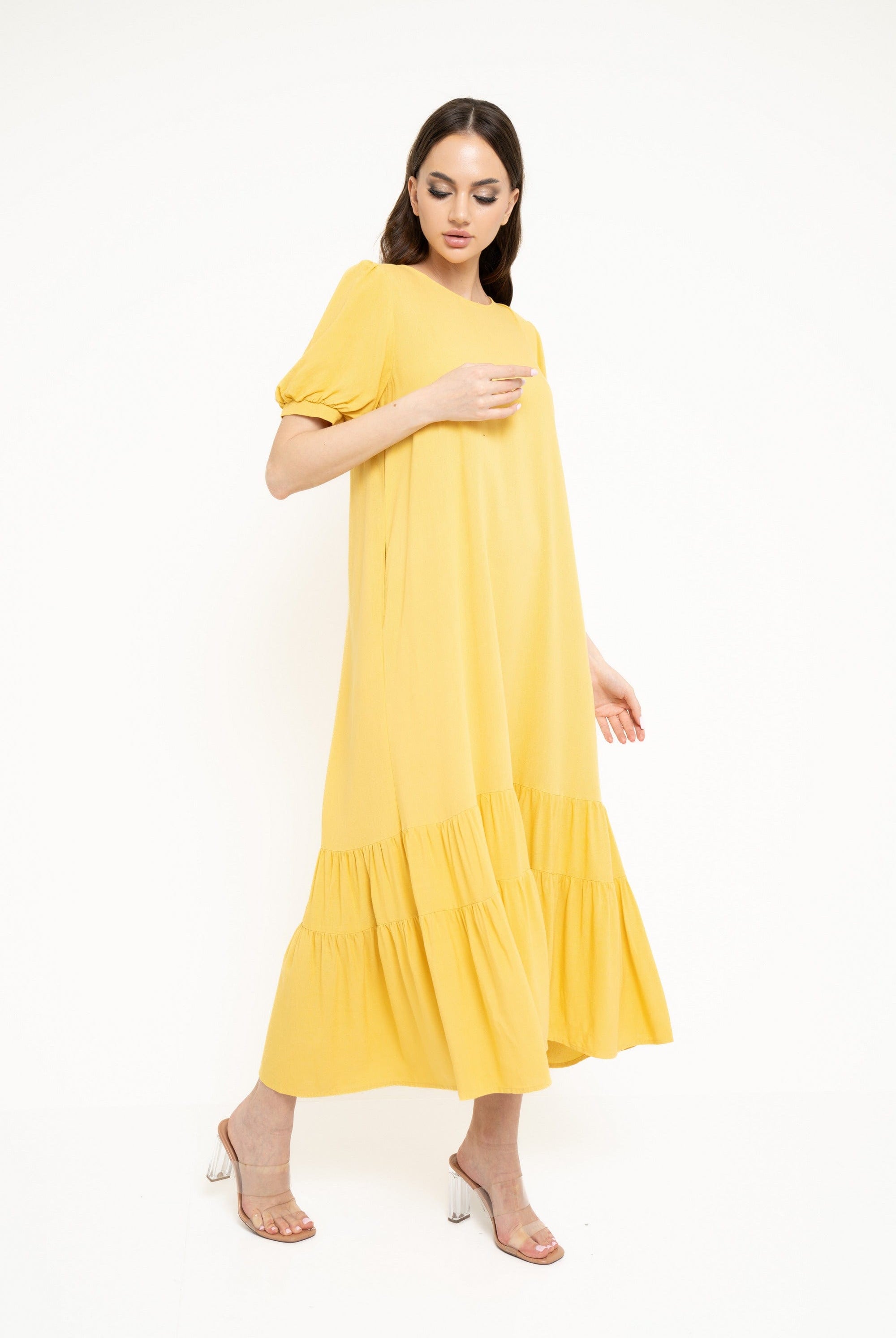 نتشي فستان ميدي سادة بكسرات من أسفل كم قصير نسائي