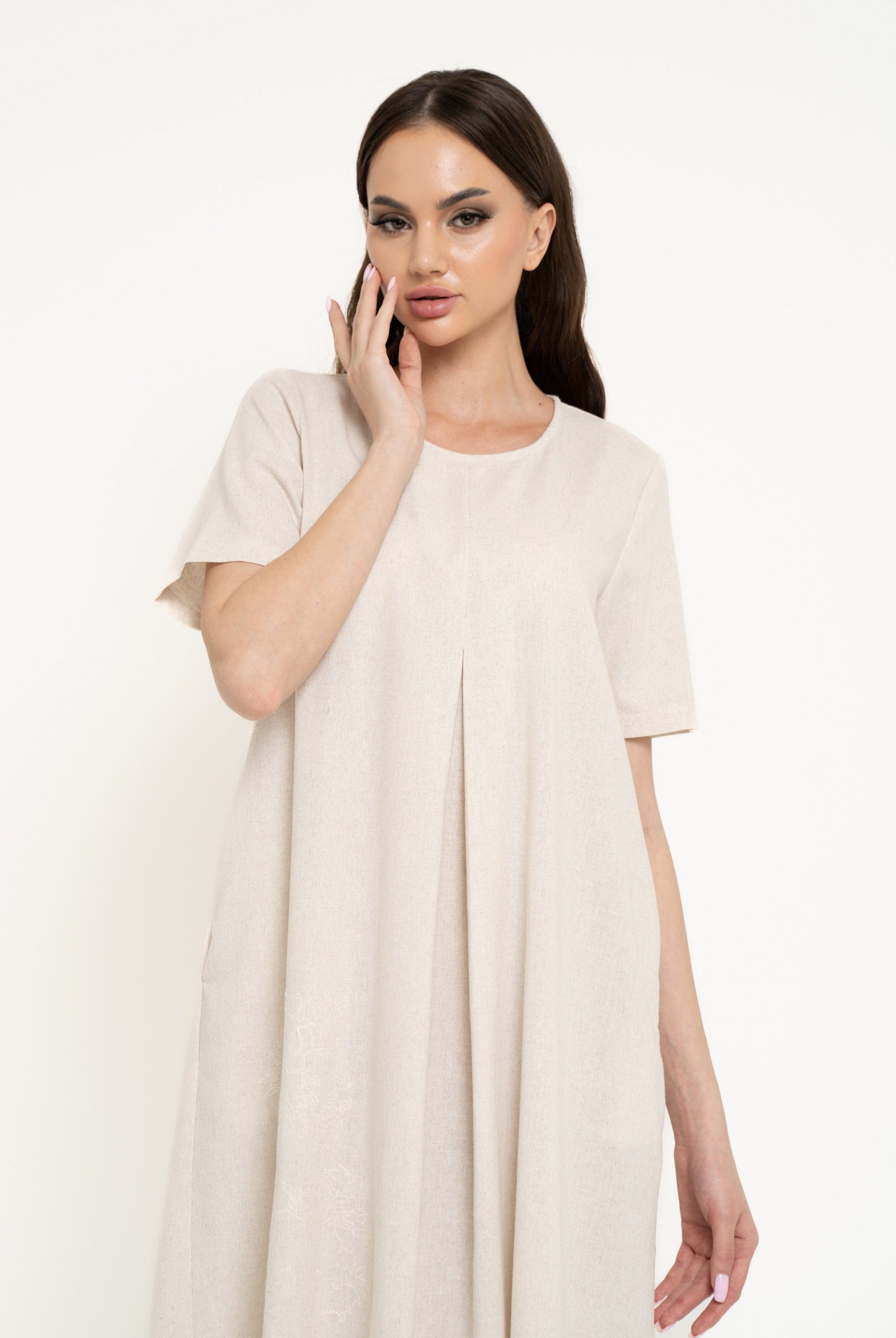 نتشي فستان ميدي سادة نص كم نسائي