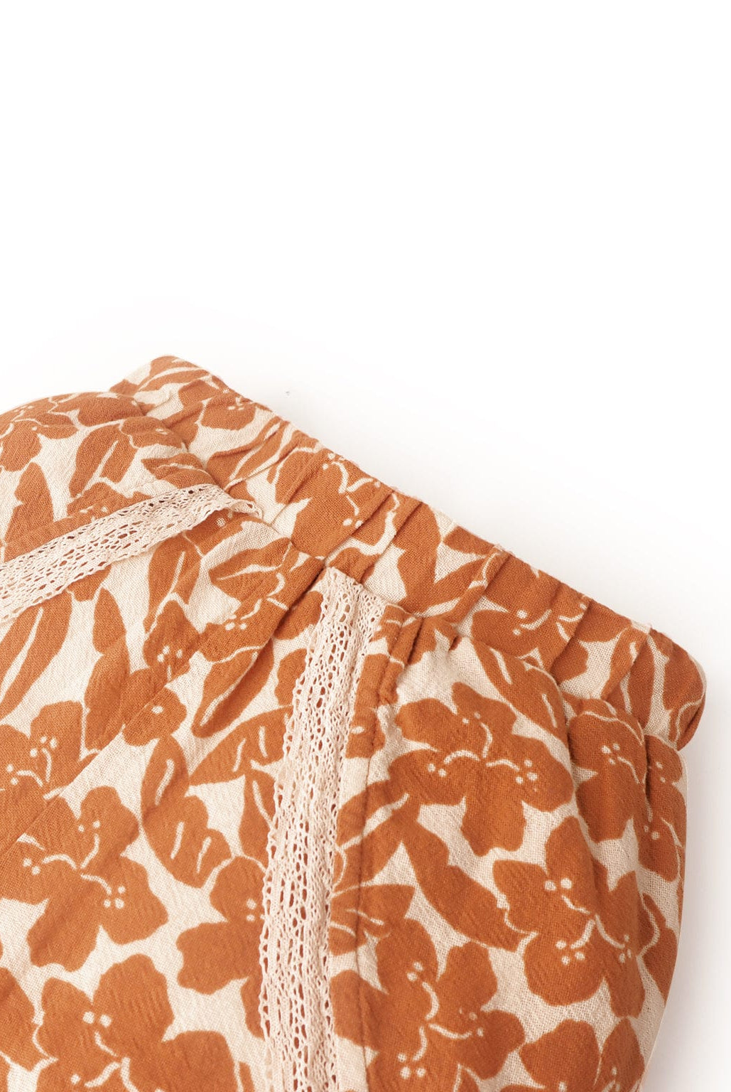 جينجرسنابس شورت منقوش بناتى