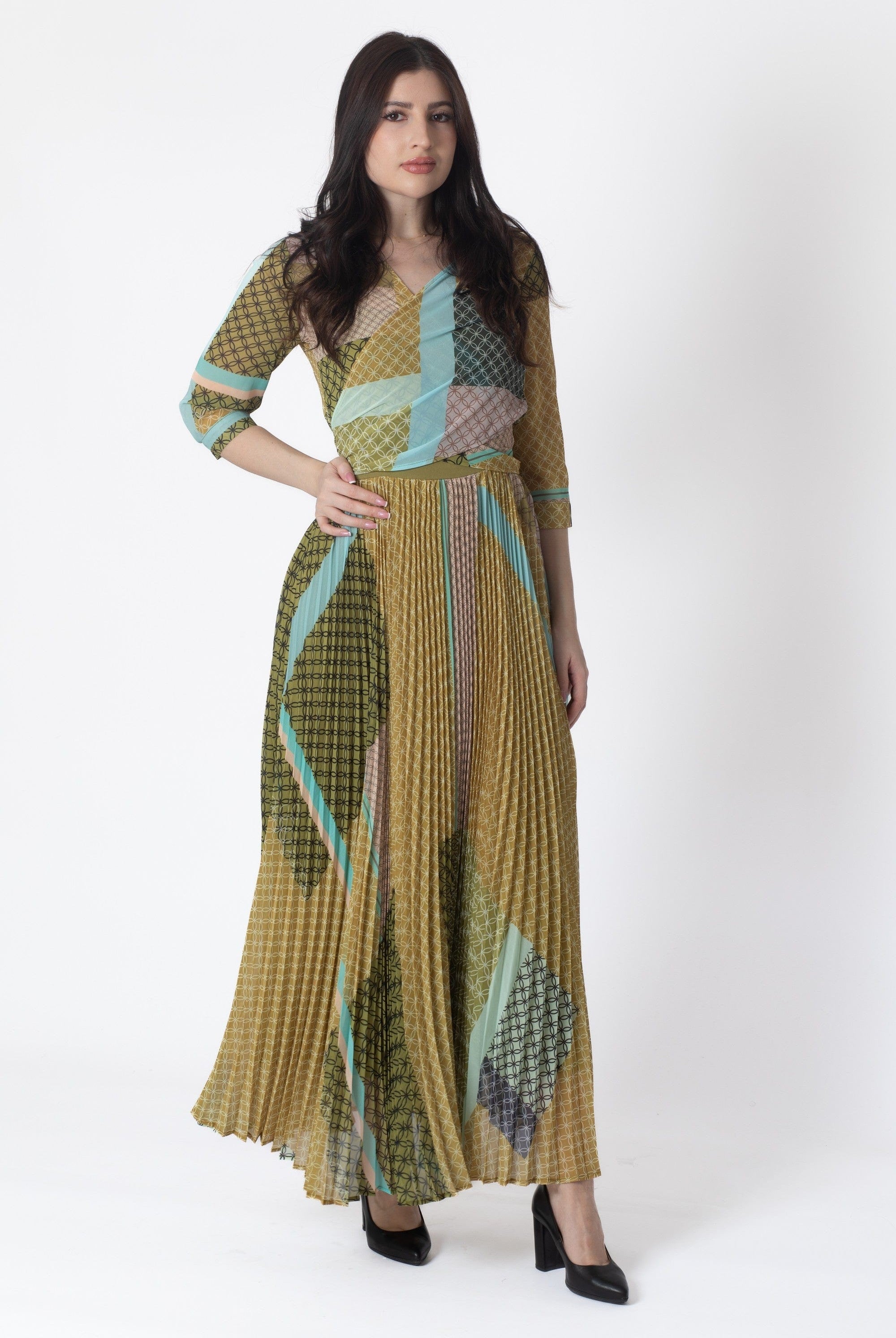 يولا فستان ماكسي بليسيه مخصر منقوش نسائي