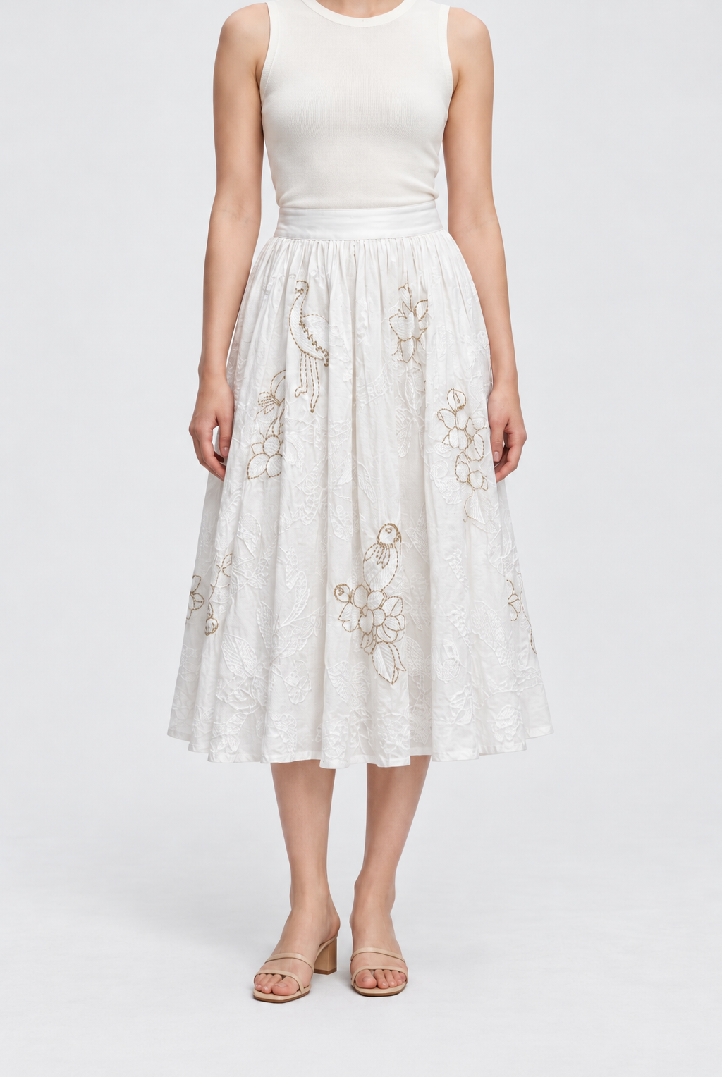 IY892S261AH white garment front - model Daria S