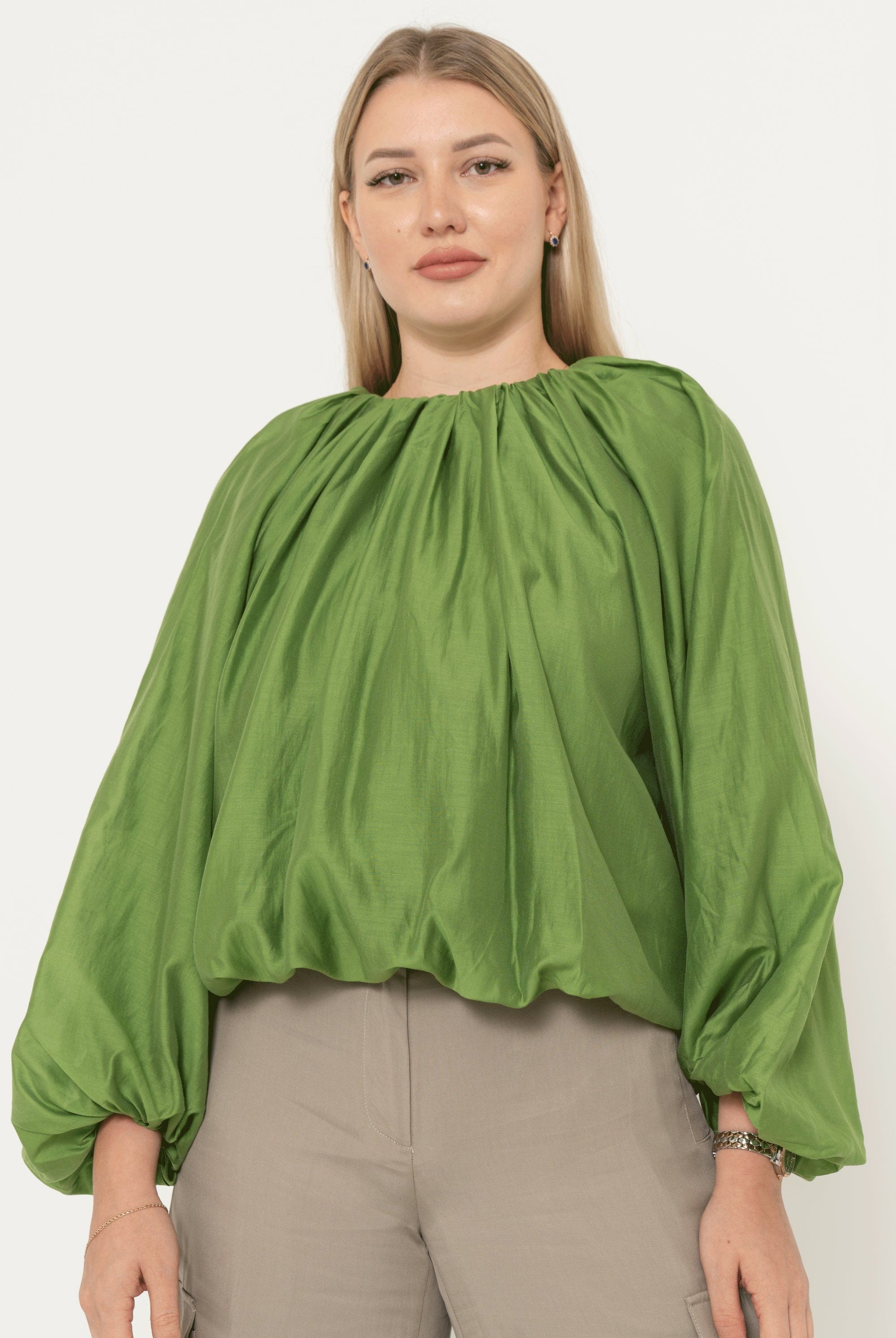 يولا بلوزة بف مكشكشة سادة كم طويل نسائي