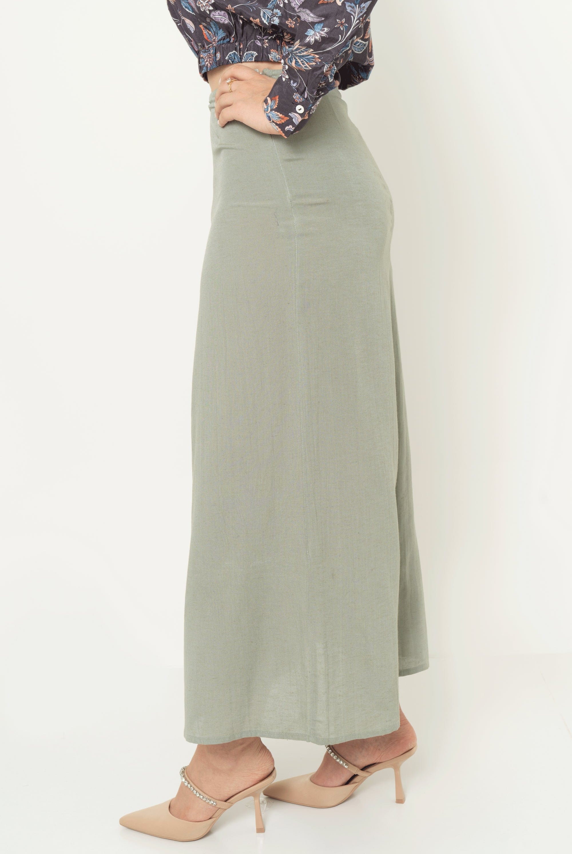 يولا تنورة طويلة نسائية سادة