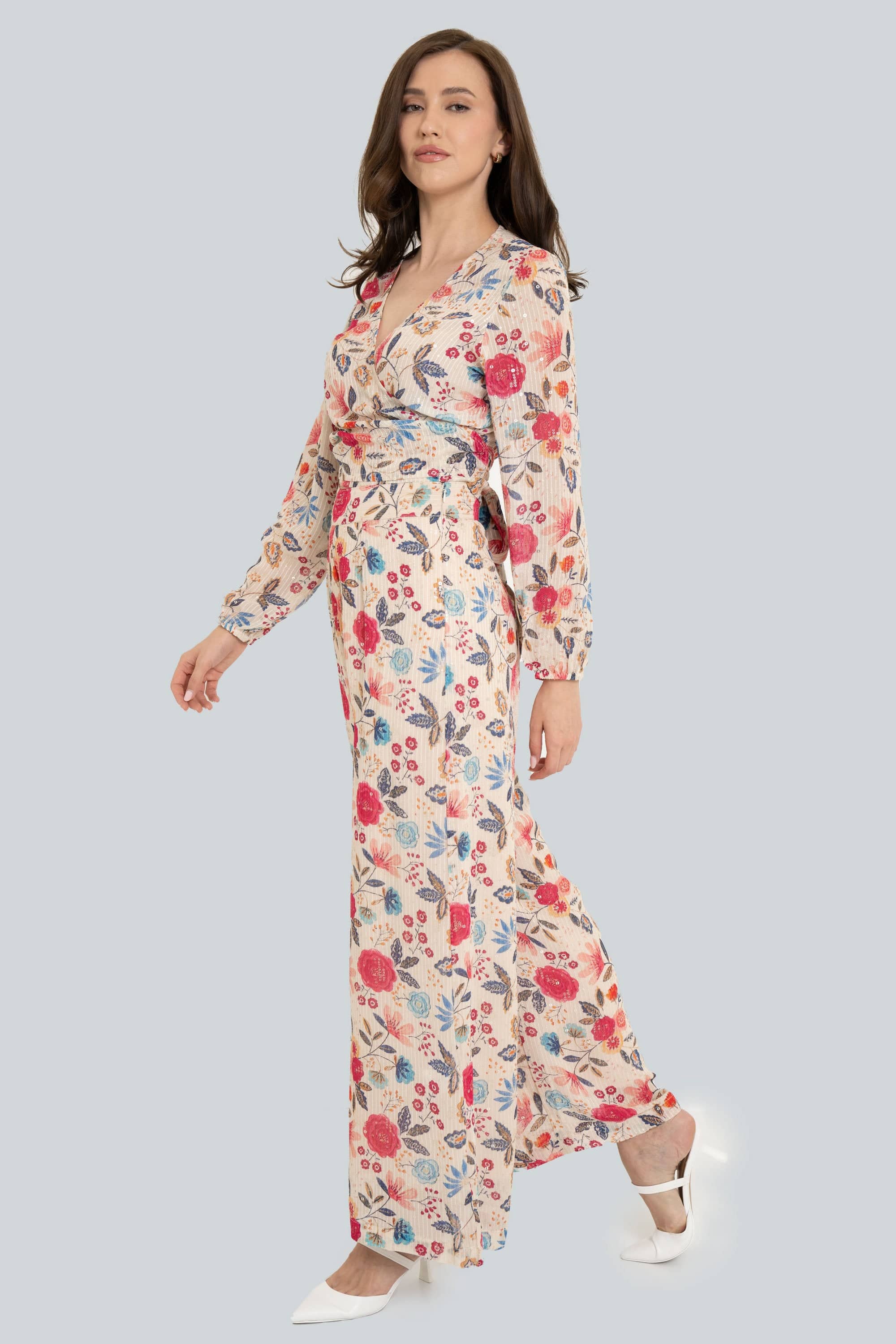 يولا بلوزة نسائية قصيرة منقوشه بورود