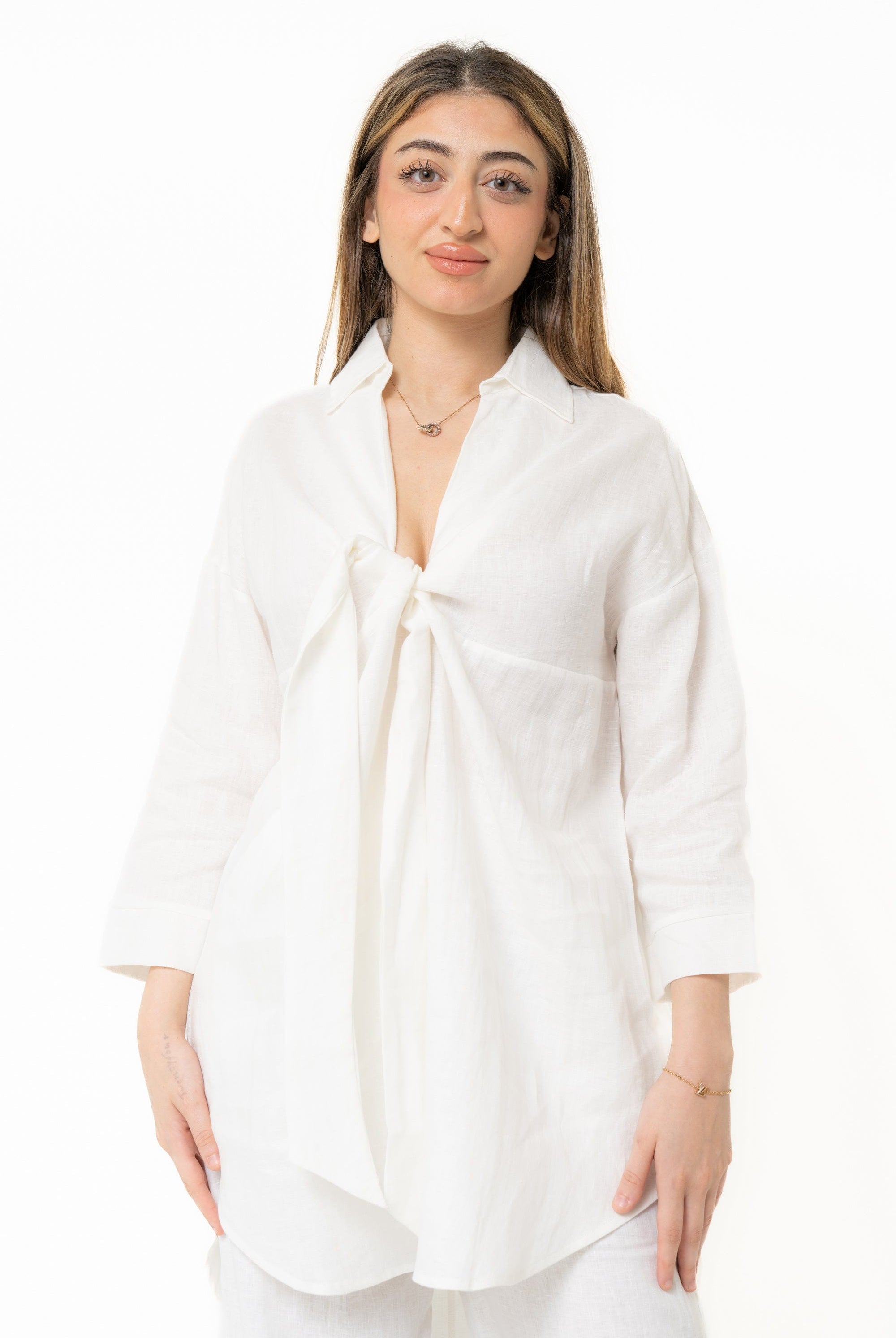 يولا بلوزة طويلة سادة برباط على الصدر كم طويل