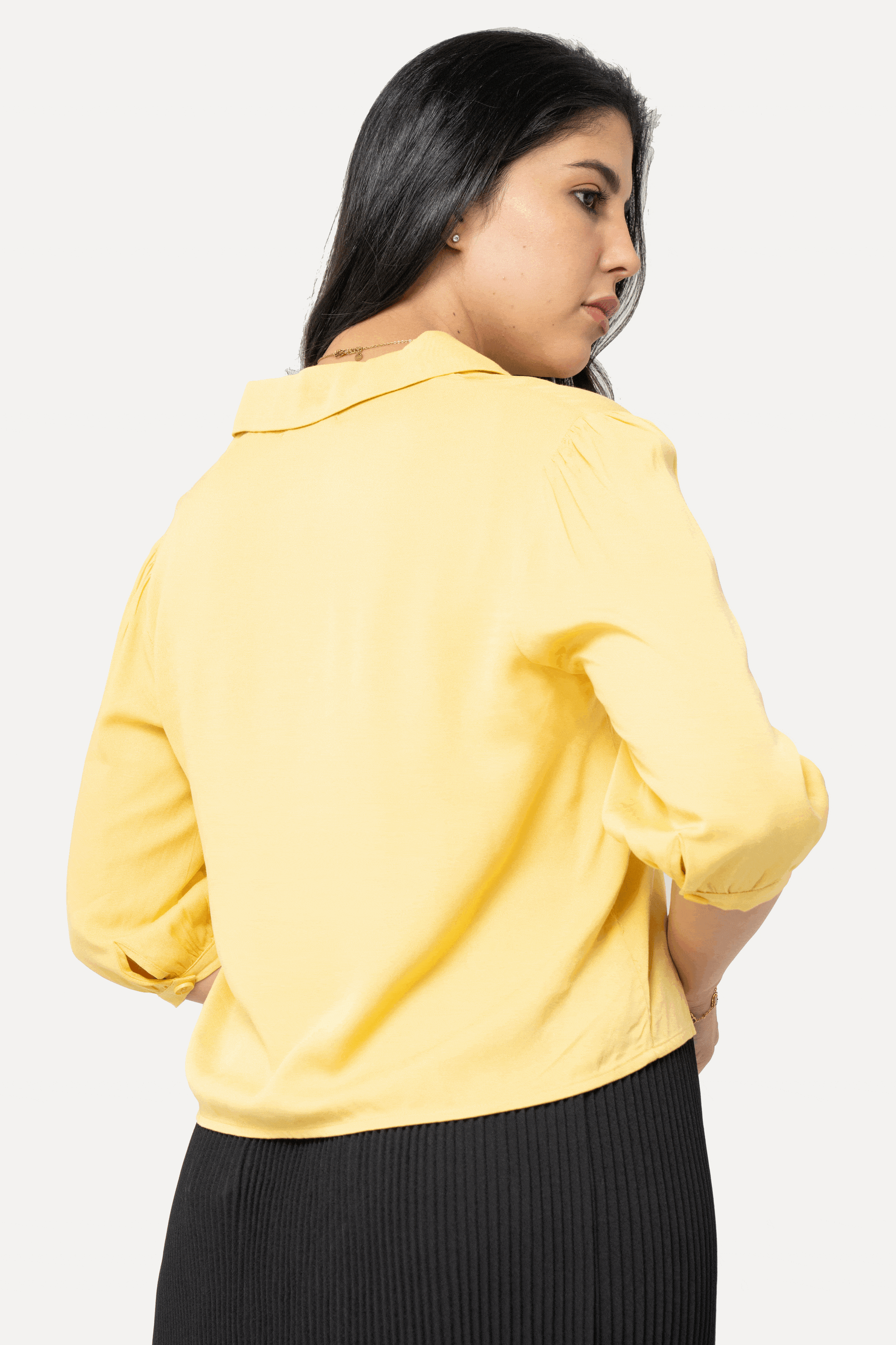 نتشي بلوزة بأزرار أمامية 3/4 كم نسائي