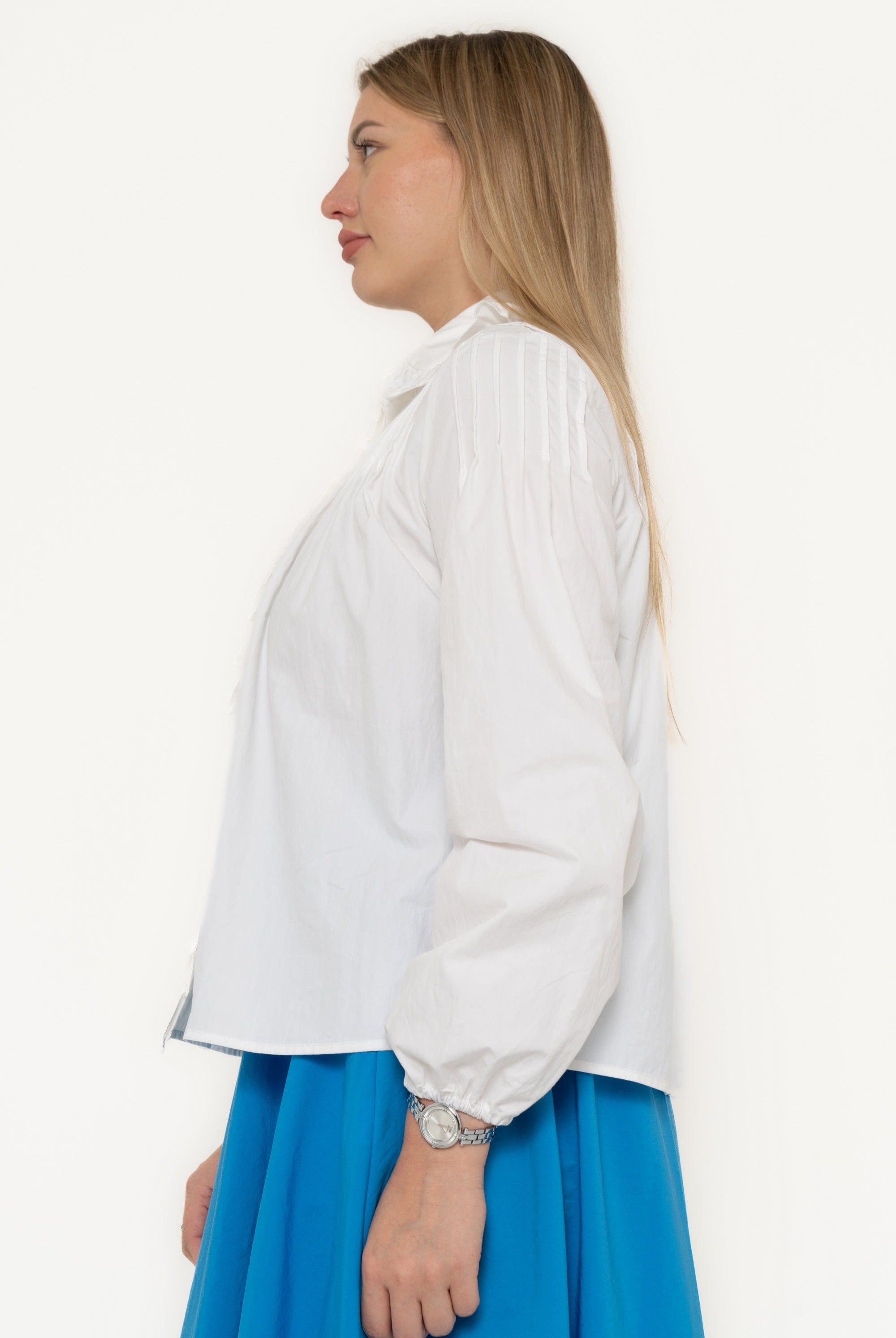 يولا بلوزة نسائية سادة بكشكش على اليد وكم طويل