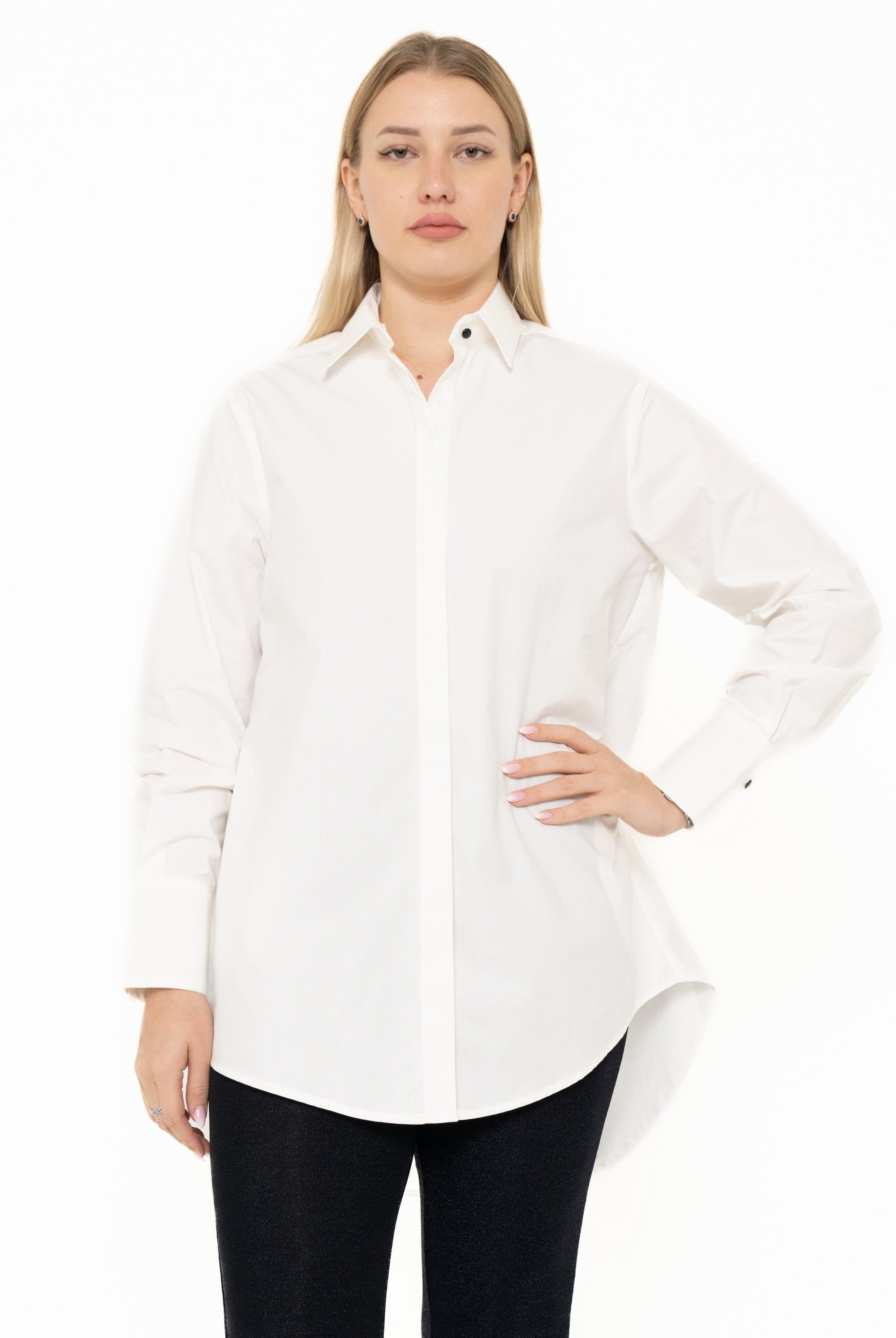 يولا بلوزة نسائية على شكل قميص سادة بأكمام طويلة